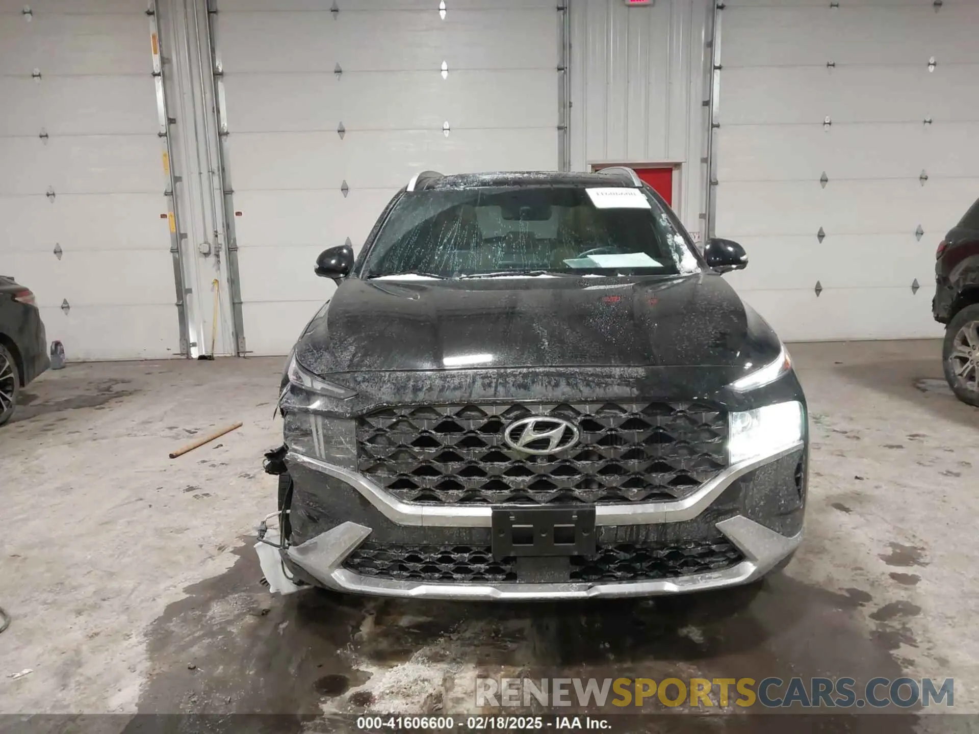 12 Photograph of a damaged car 5NMS5DAL4PH521601 HYUNDAI SANTA FE 2023