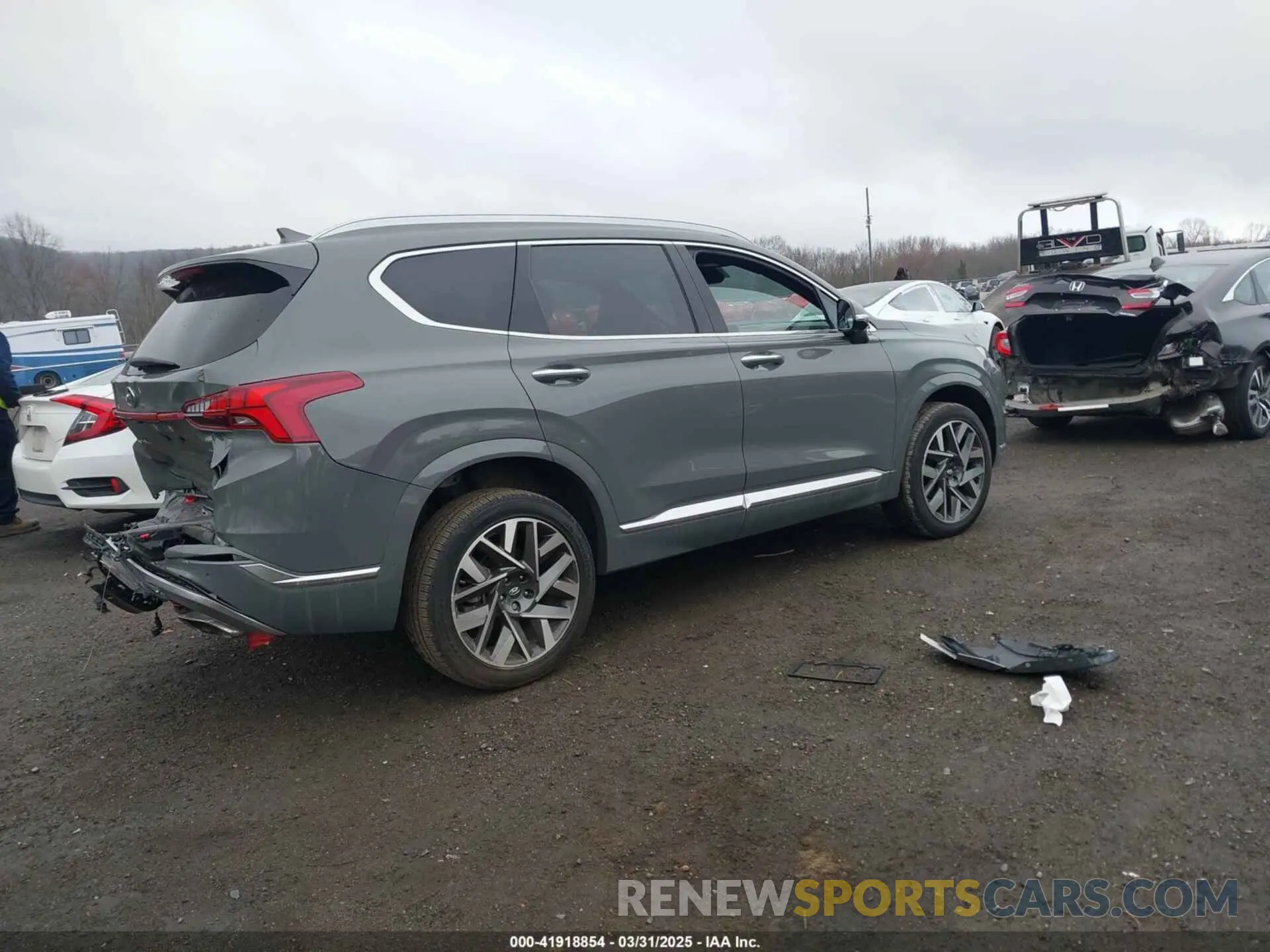 4 Photograph of a damaged car 5NMS5DAL5PH649846 HYUNDAI SANTA FE 2023