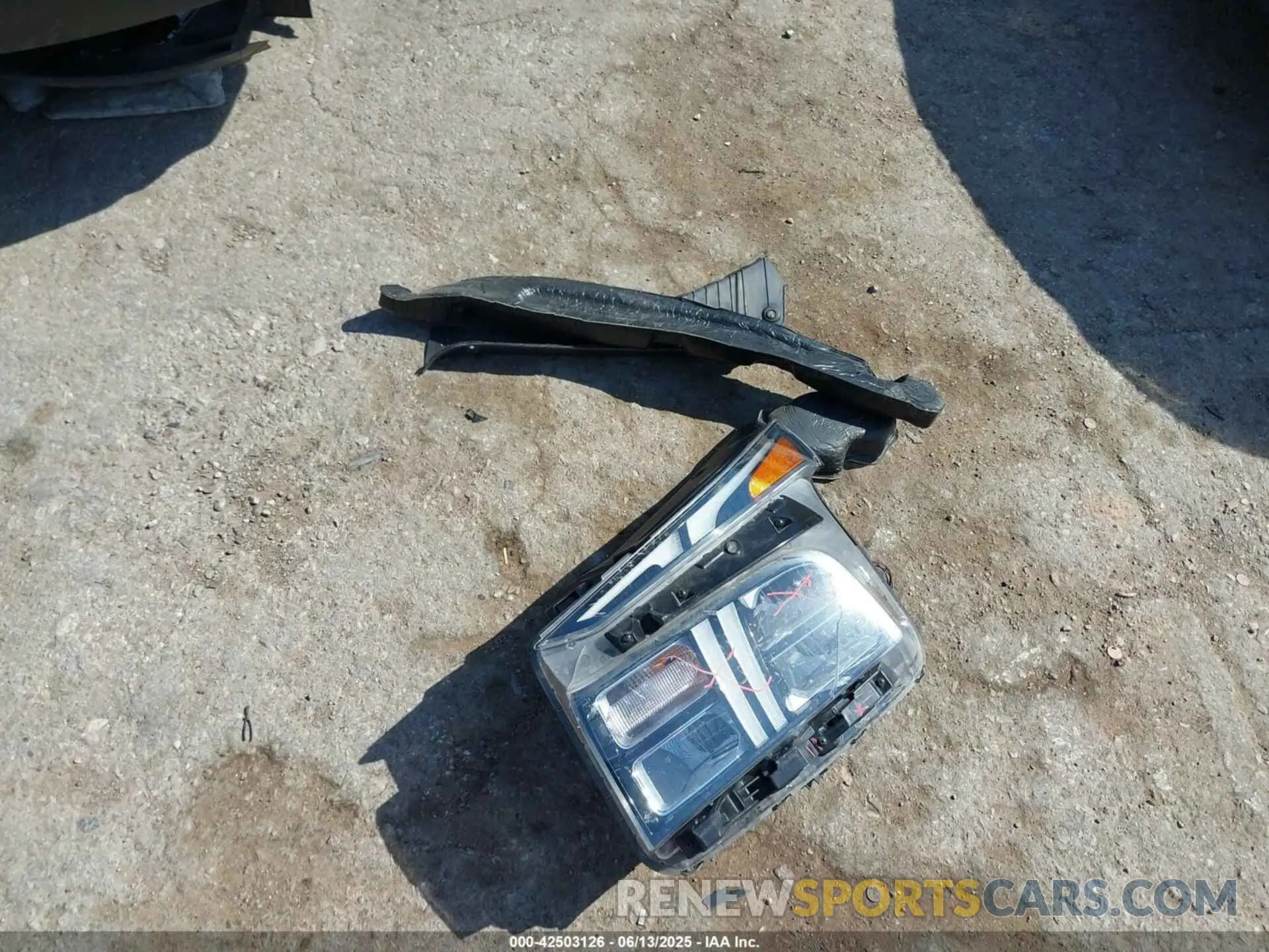 12 Photograph of a damaged car 5NMS64AJ2PH533757 HYUNDAI SANTA FE 2023