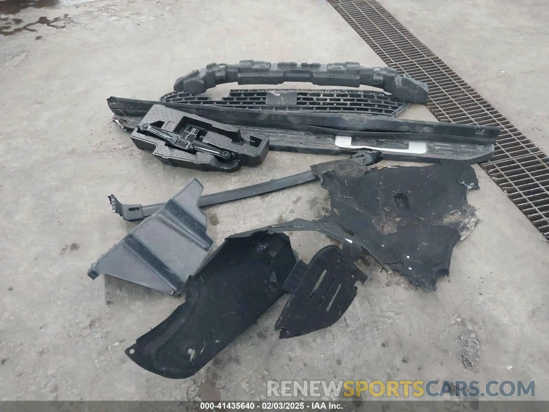 11 Photograph of a damaged car 5NMS6DAJ4PH626148 HYUNDAI SANTA FE 2023