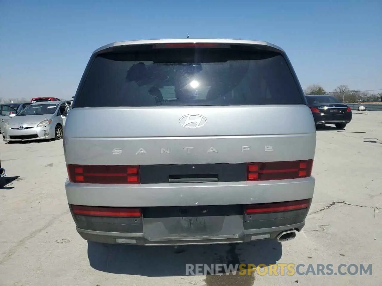 6 Photograph of a damaged car 5NMP14GL5RH018378 HYUNDAI SANTA FE 2024