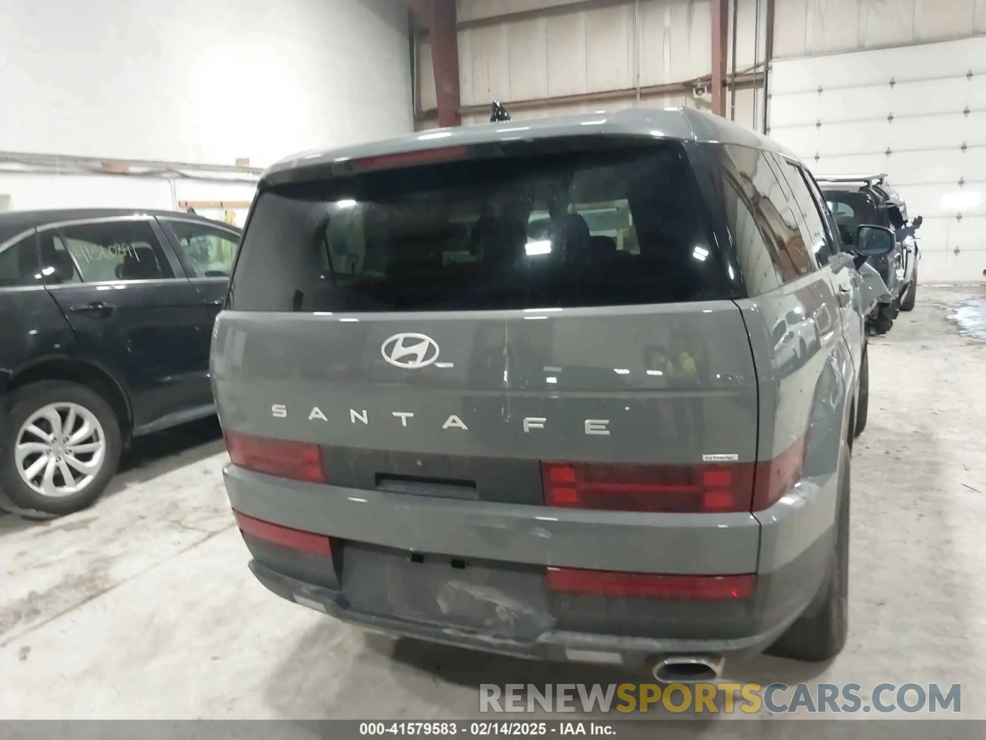 17 Photograph of a damaged car 5NMP1DGL1RH039518 HYUNDAI SANTA FE 2024