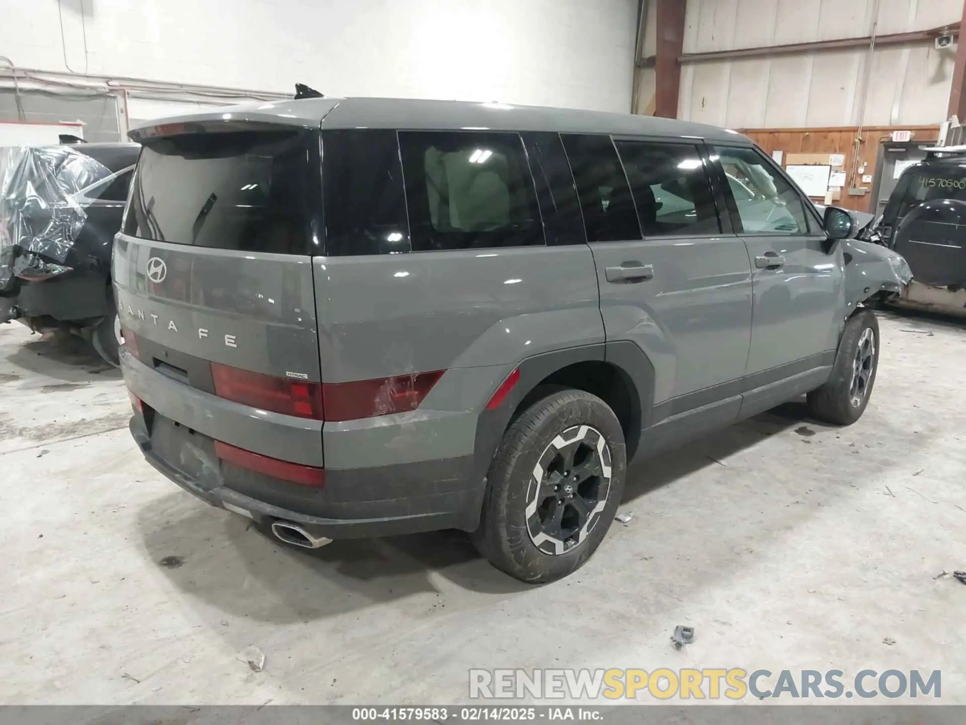4 Photograph of a damaged car 5NMP1DGL1RH039518 HYUNDAI SANTA FE 2024