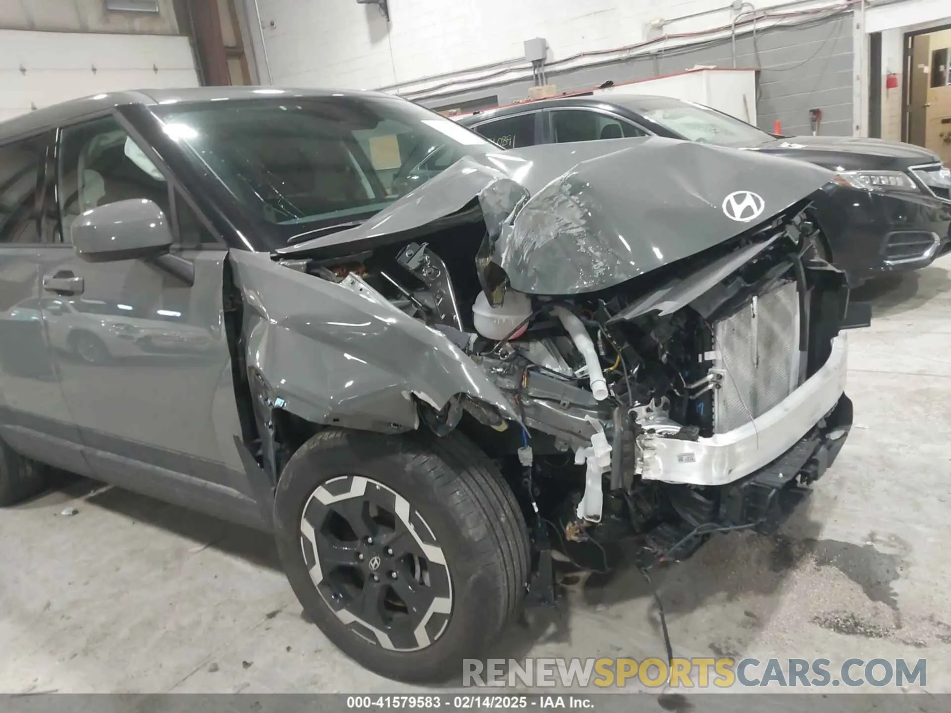 6 Photograph of a damaged car 5NMP1DGL1RH039518 HYUNDAI SANTA FE 2024