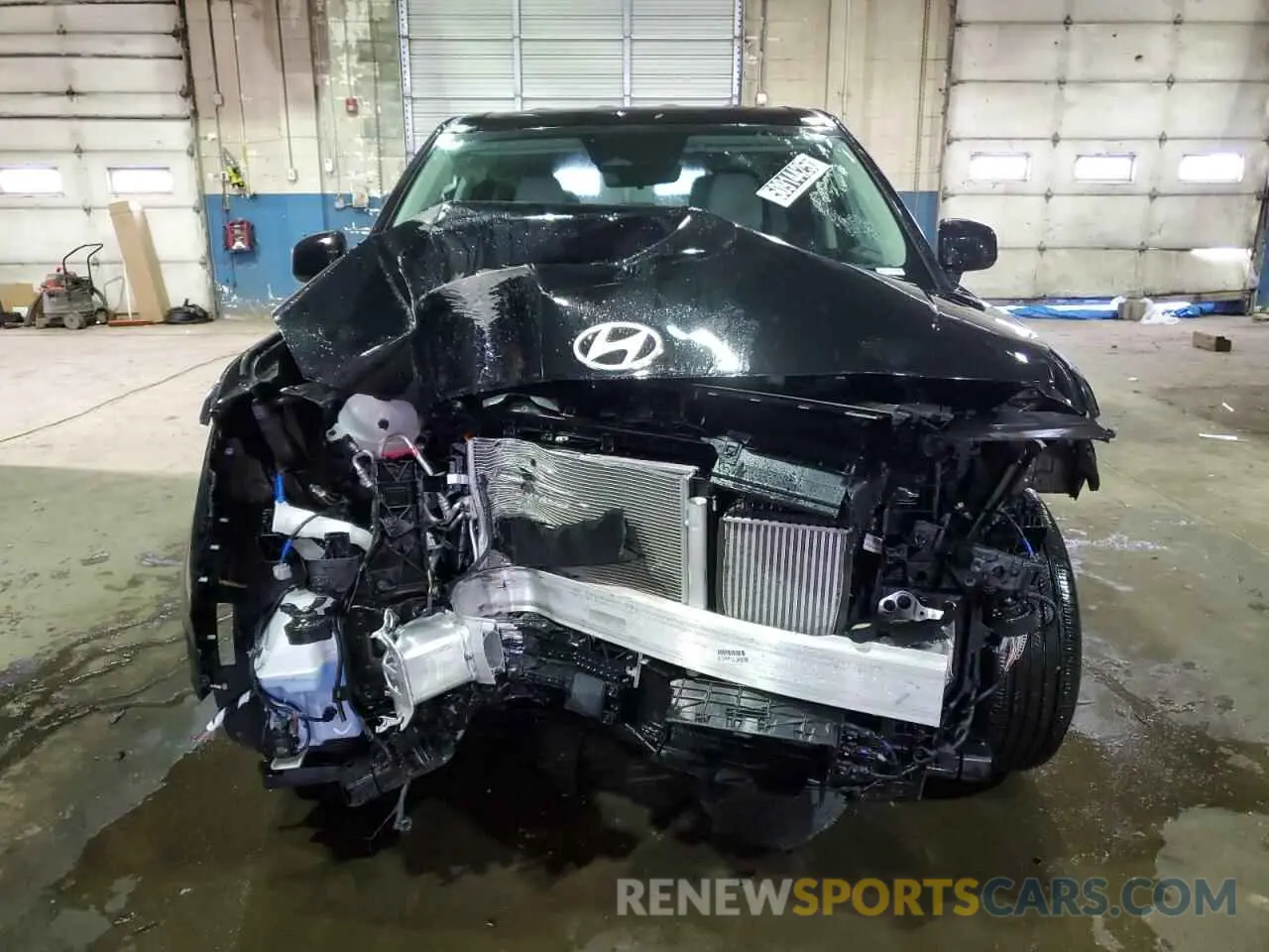 5 Photograph of a damaged car 5NMP1DGL1RH046470 HYUNDAI SANTA FE 2024