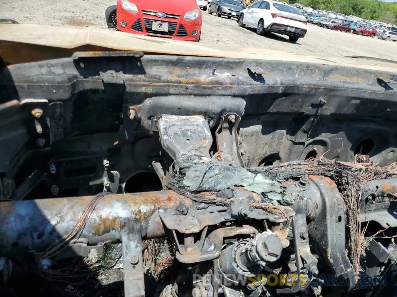 9 Photograph of a damaged car 5NMP24GL5RH007894 HYUNDAI SANTA FE 2024