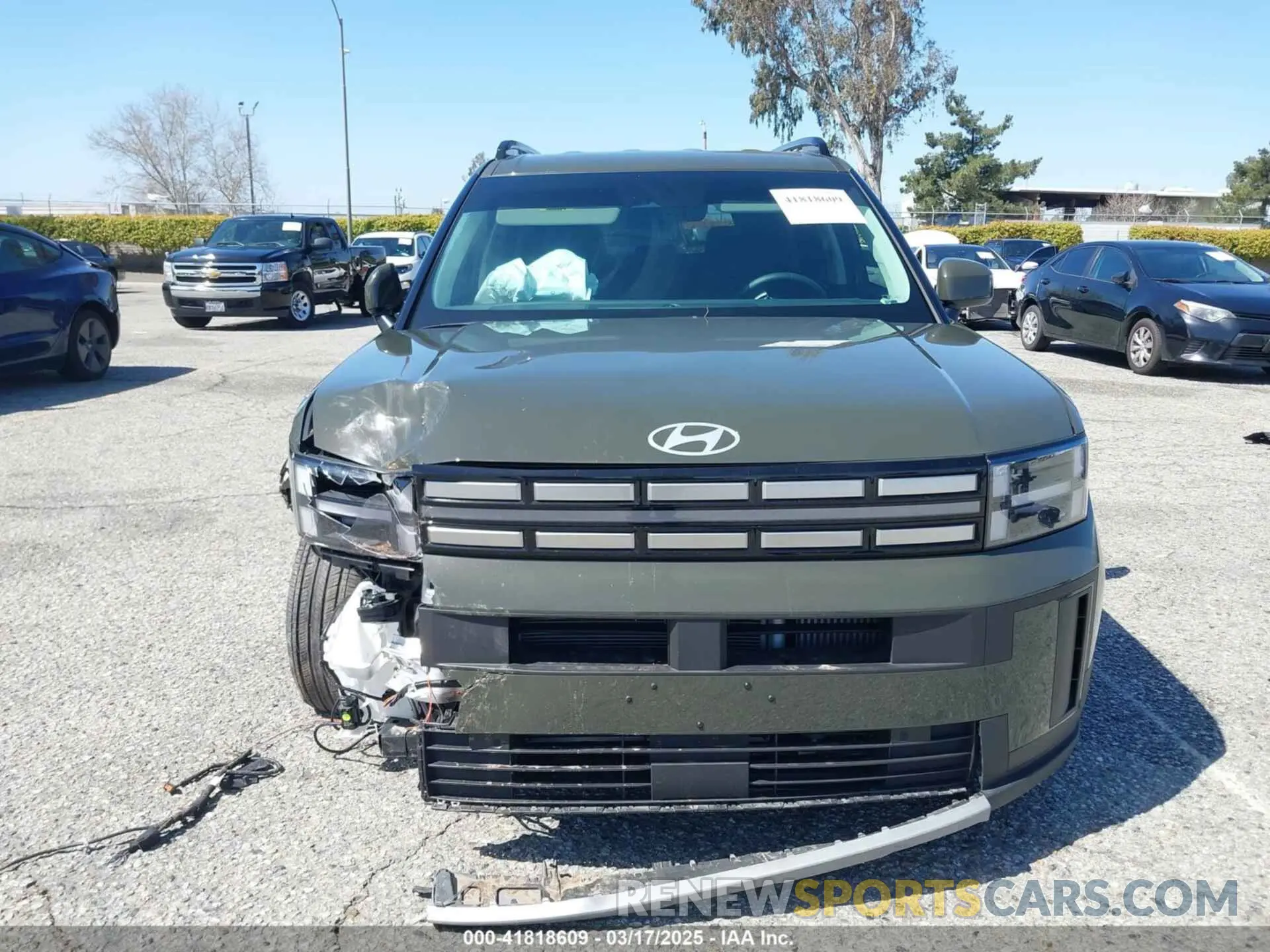 12 Photograph of a damaged car 5NMP24GL6RH012991 HYUNDAI SANTA FE 2024