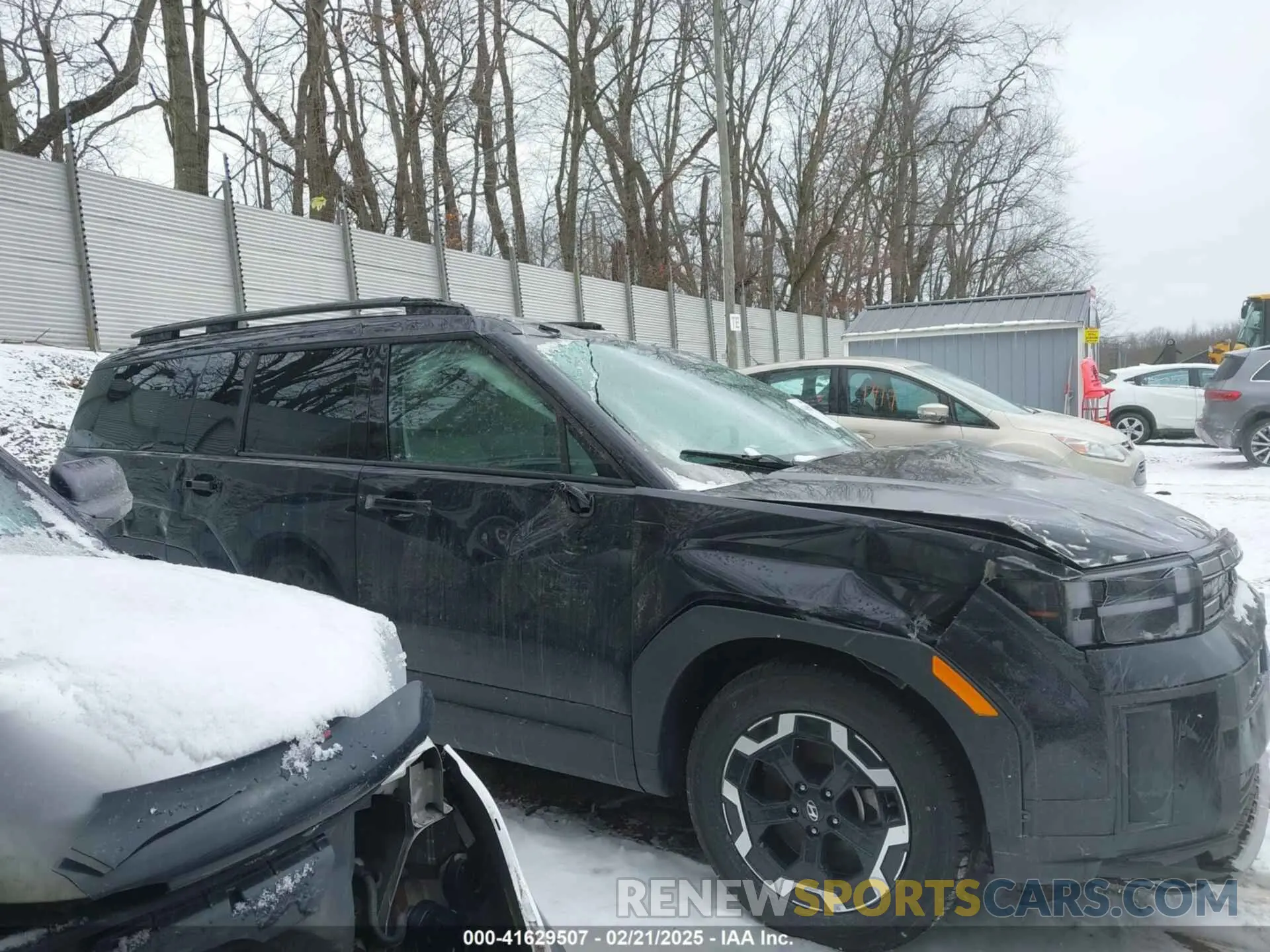 14 Photograph of a damaged car 5NMP2DGL0RH009181 HYUNDAI SANTA FE 2024