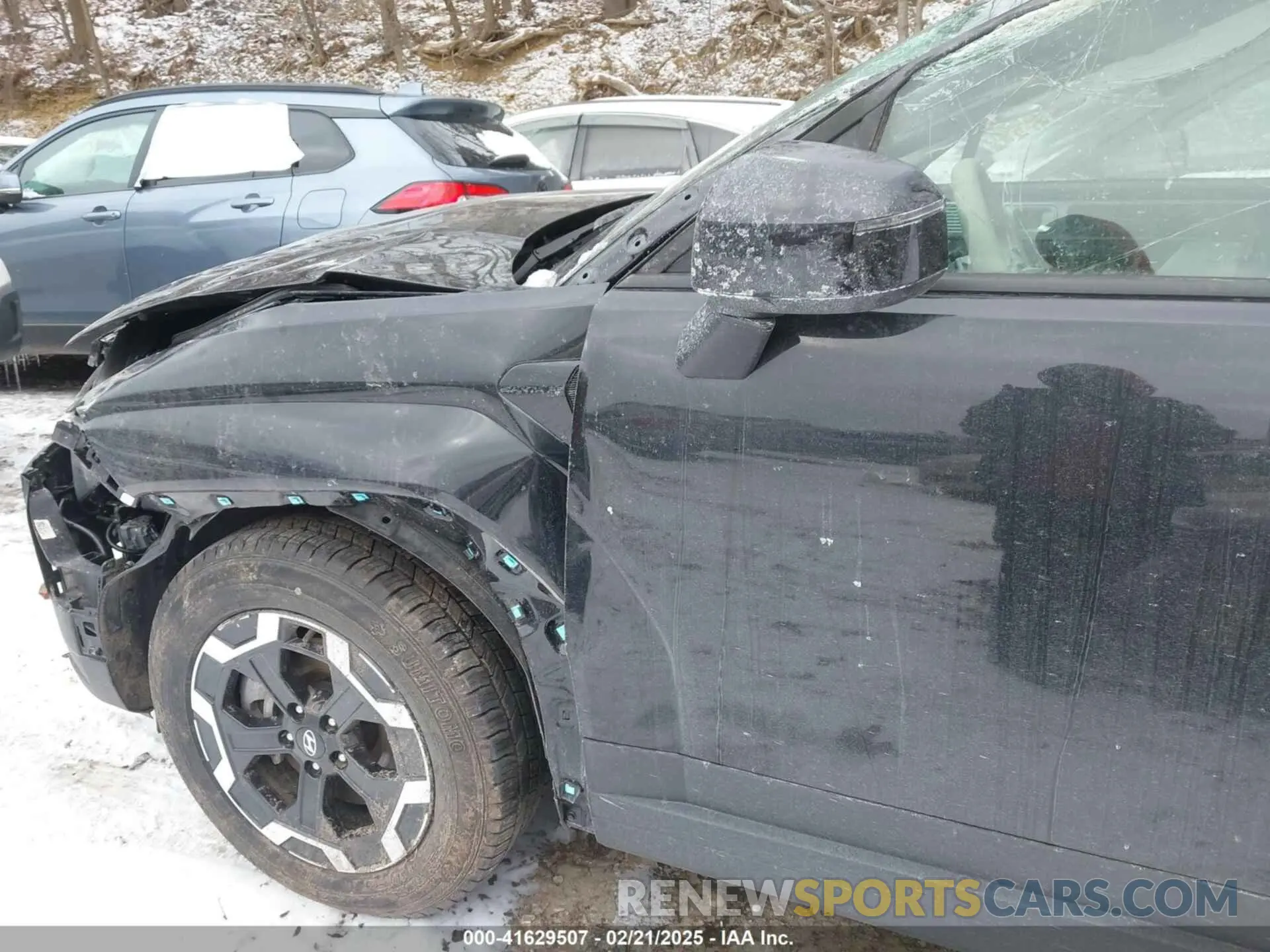 18 Photograph of a damaged car 5NMP2DGL0RH009181 HYUNDAI SANTA FE 2024