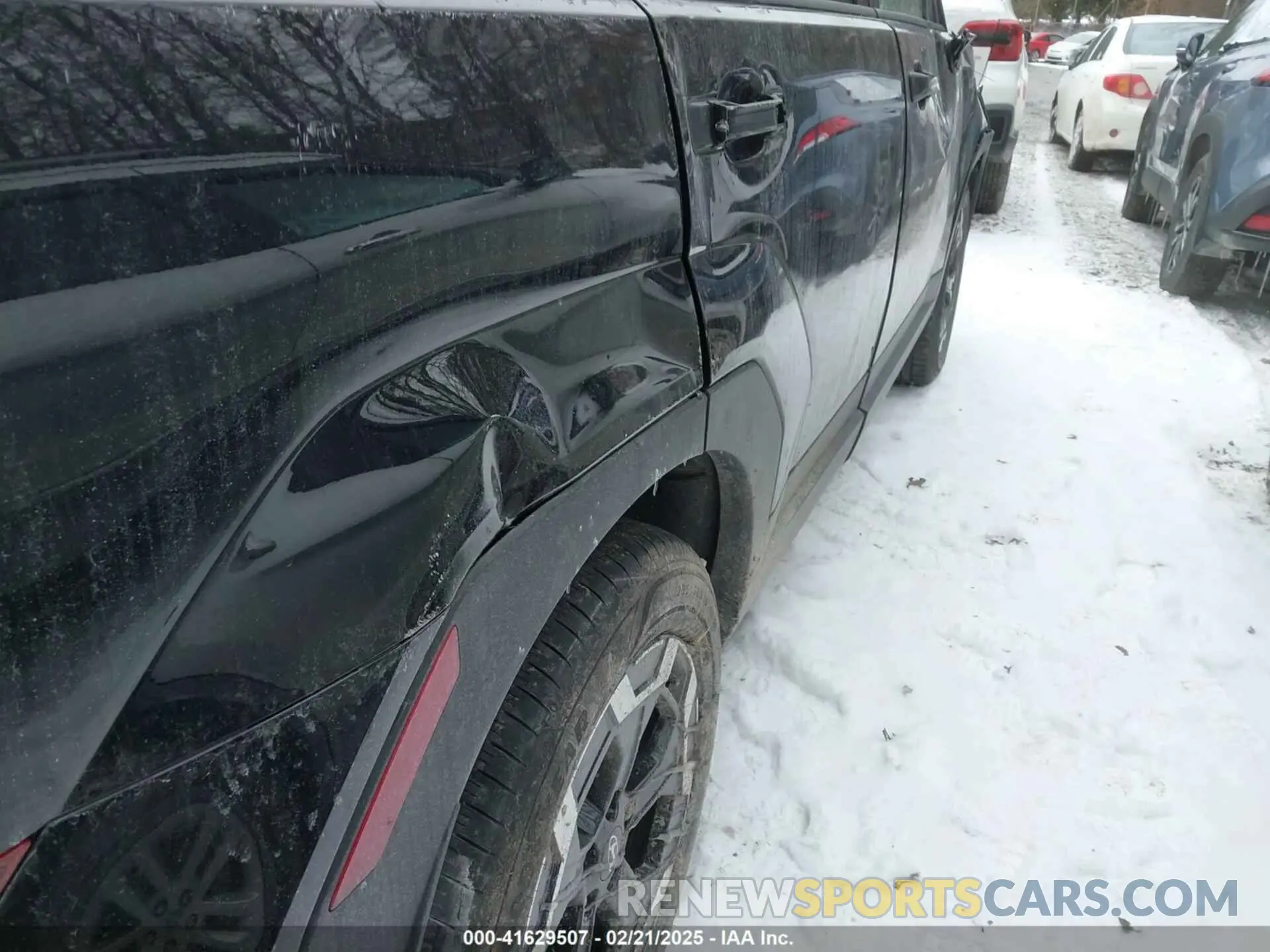 21 Photograph of a damaged car 5NMP2DGL0RH009181 HYUNDAI SANTA FE 2024