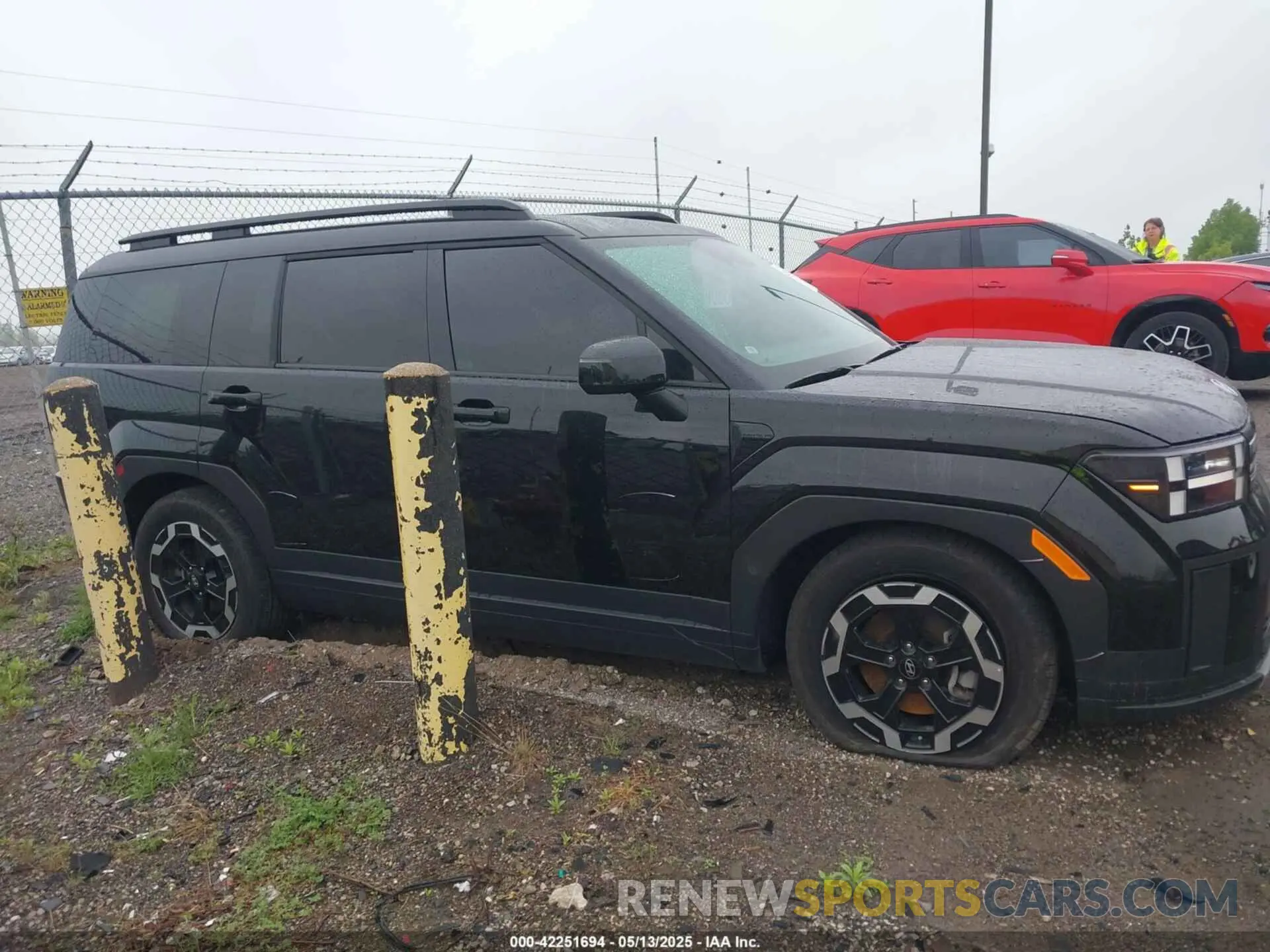 13 Photograph of a damaged car 5NMP2DGL3RH010289 HYUNDAI SANTA FE 2024