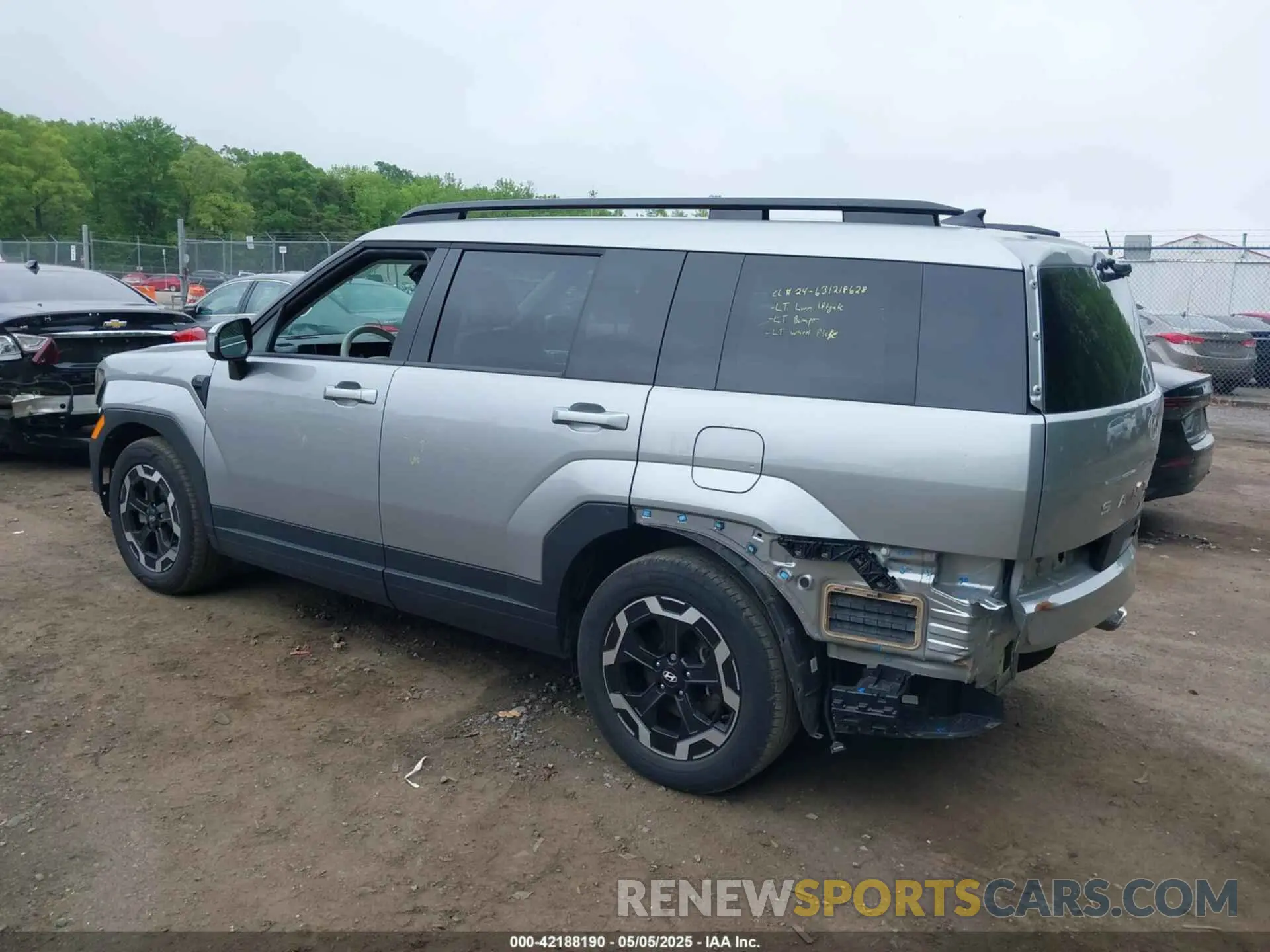 3 Photograph of a damaged car 5NMP2DGL7RH022073 HYUNDAI SANTA FE 2024