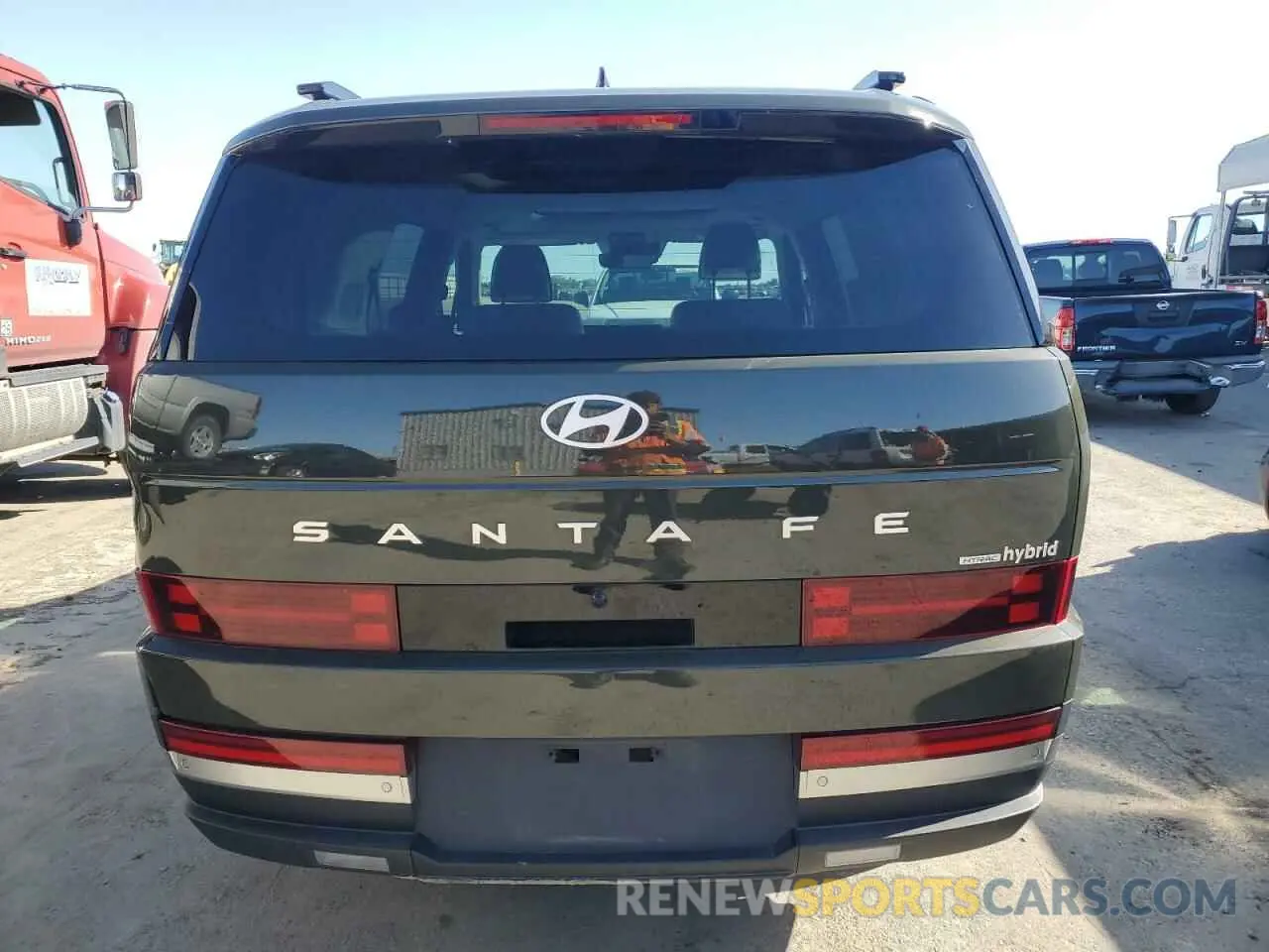 6 Photograph of a damaged car 5NMP3DG19RH016657 HYUNDAI SANTA FE 2024