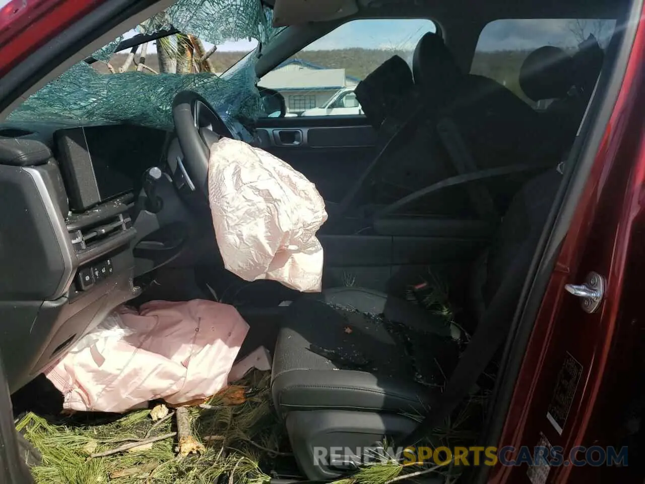 7 Photograph of a damaged car 5NMP3DGL3RH029003 HYUNDAI SANTA FE 2024
