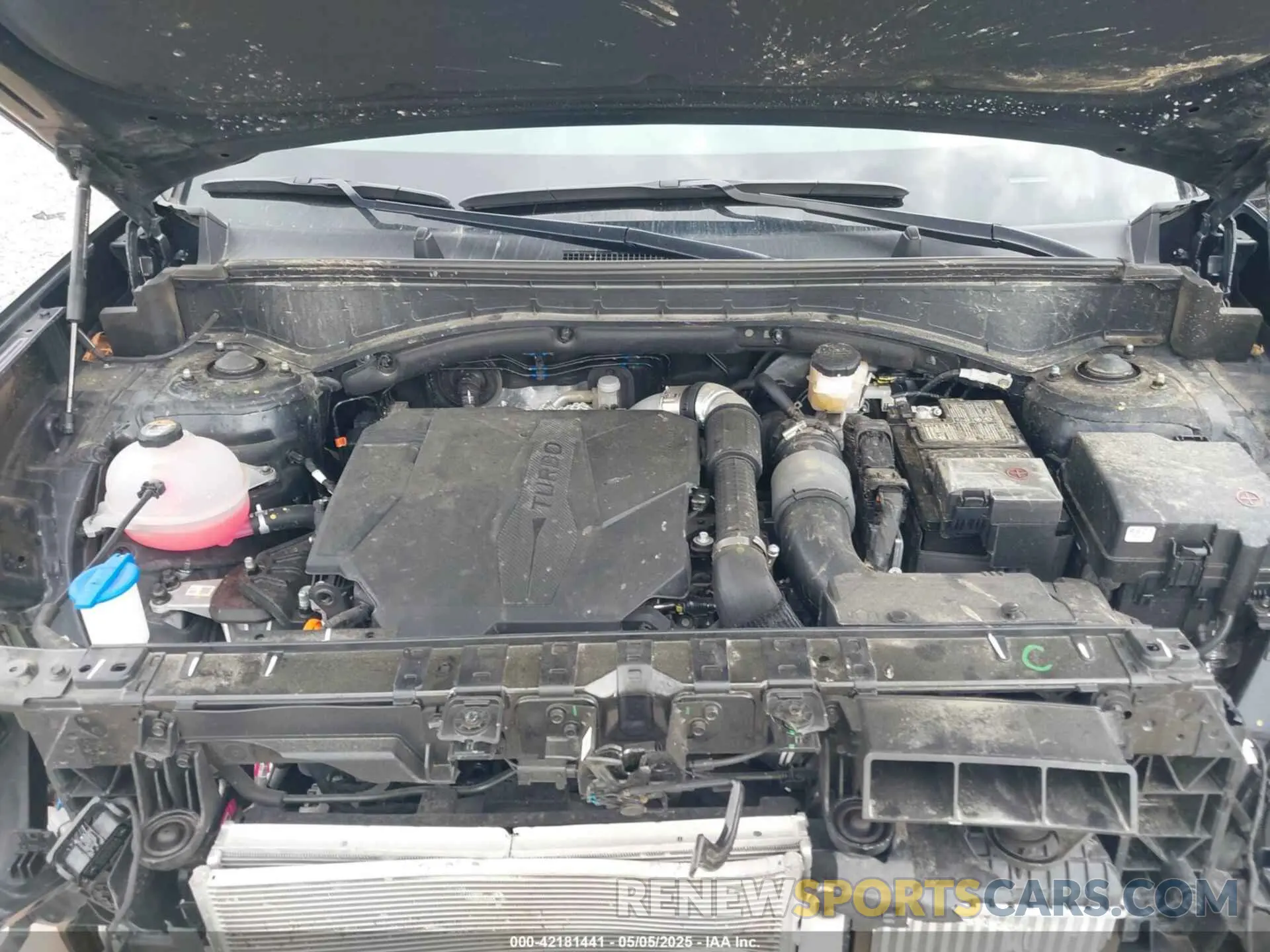 10 Photograph of a damaged car 5NMP3DGLXRH025966 HYUNDAI SANTA FE 2024