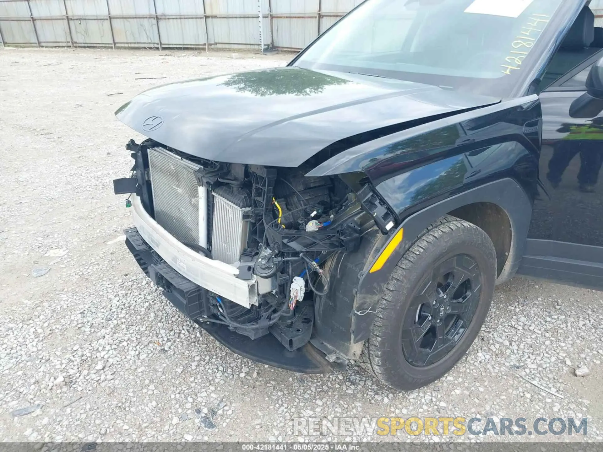 6 Photograph of a damaged car 5NMP3DGLXRH025966 HYUNDAI SANTA FE 2024