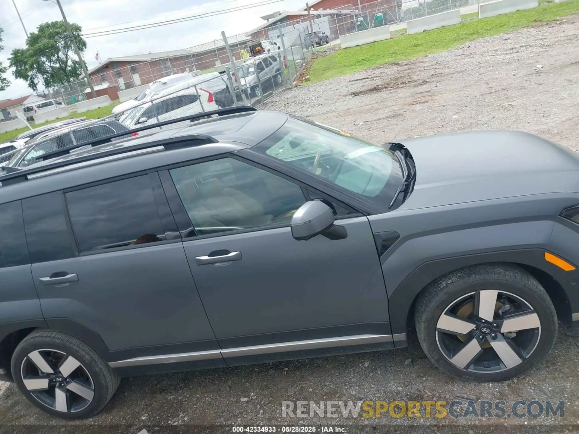 13 Photograph of a damaged car 5NMP44GL0RH063901 HYUNDAI SANTA FE 2024