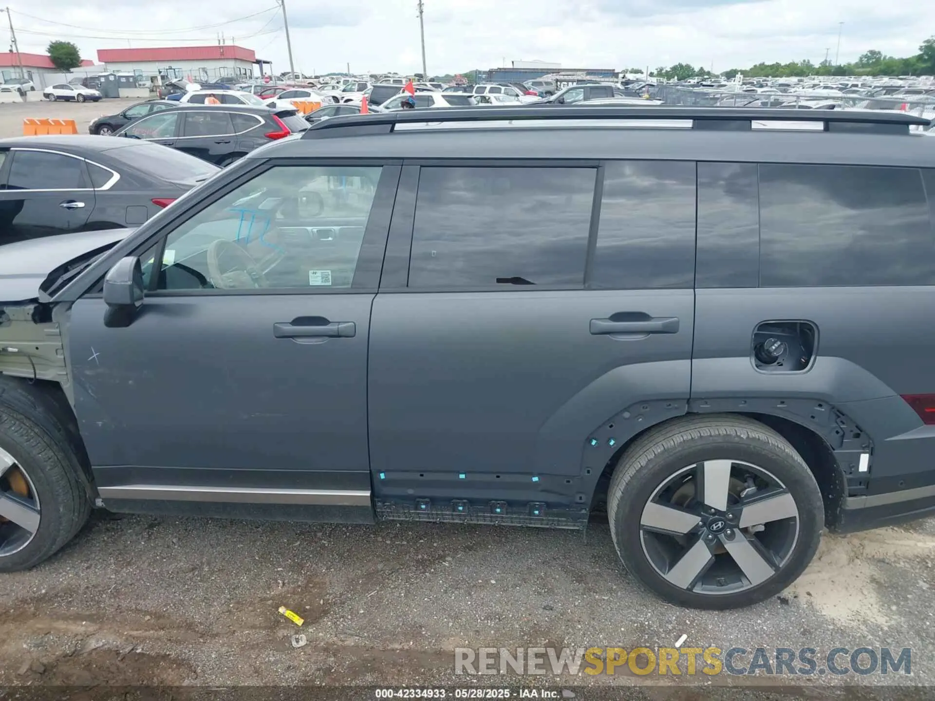 14 Photograph of a damaged car 5NMP44GL0RH063901 HYUNDAI SANTA FE 2024