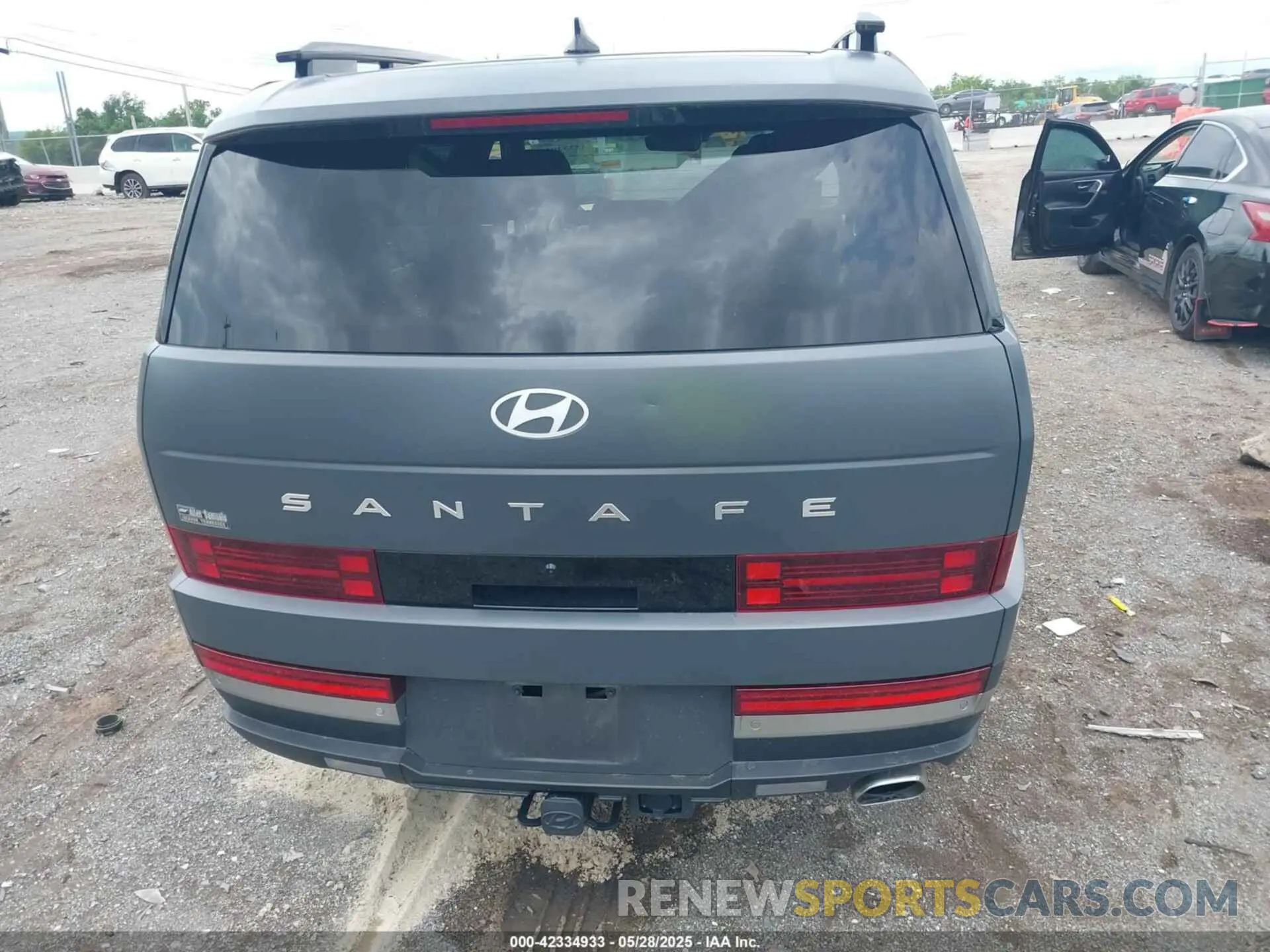 16 Photograph of a damaged car 5NMP44GL0RH063901 HYUNDAI SANTA FE 2024