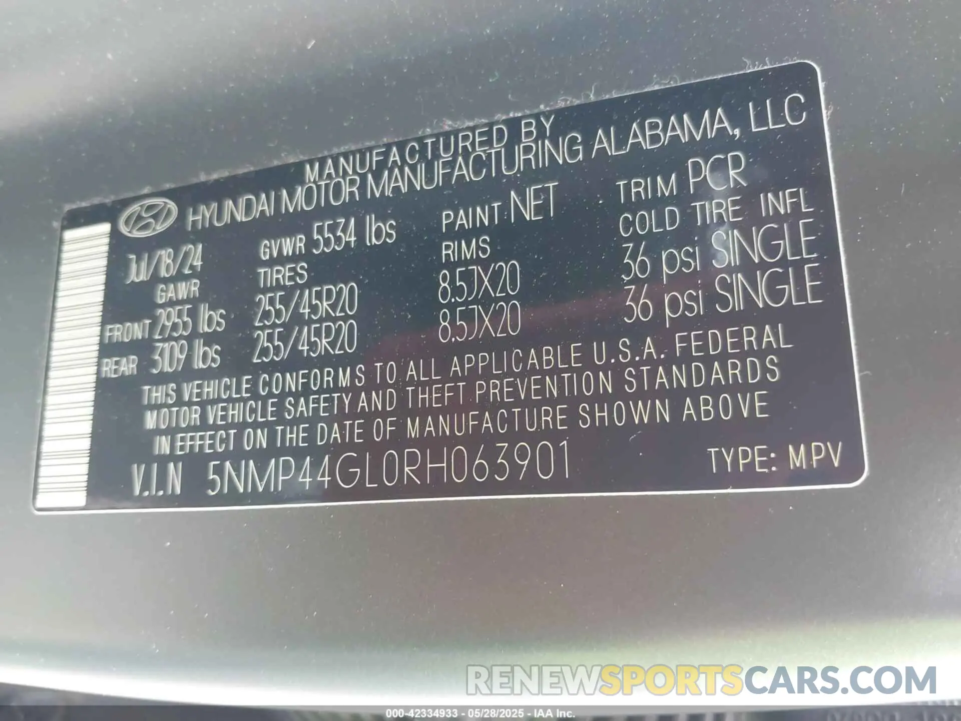 9 Photograph of a damaged car 5NMP44GL0RH063901 HYUNDAI SANTA FE 2024