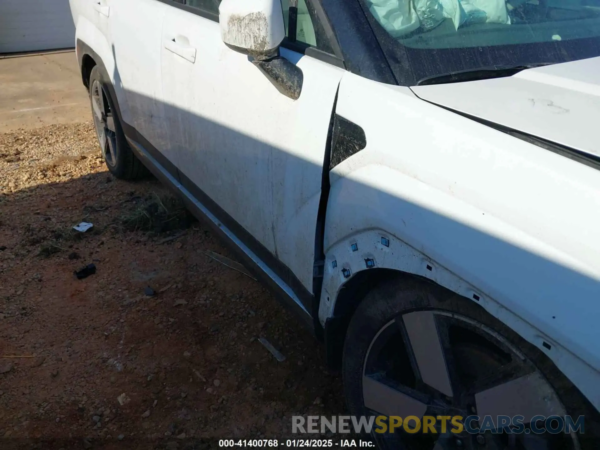 19 Photograph of a damaged car 5NMP44GL4RH049192 HYUNDAI SANTA FE 2024