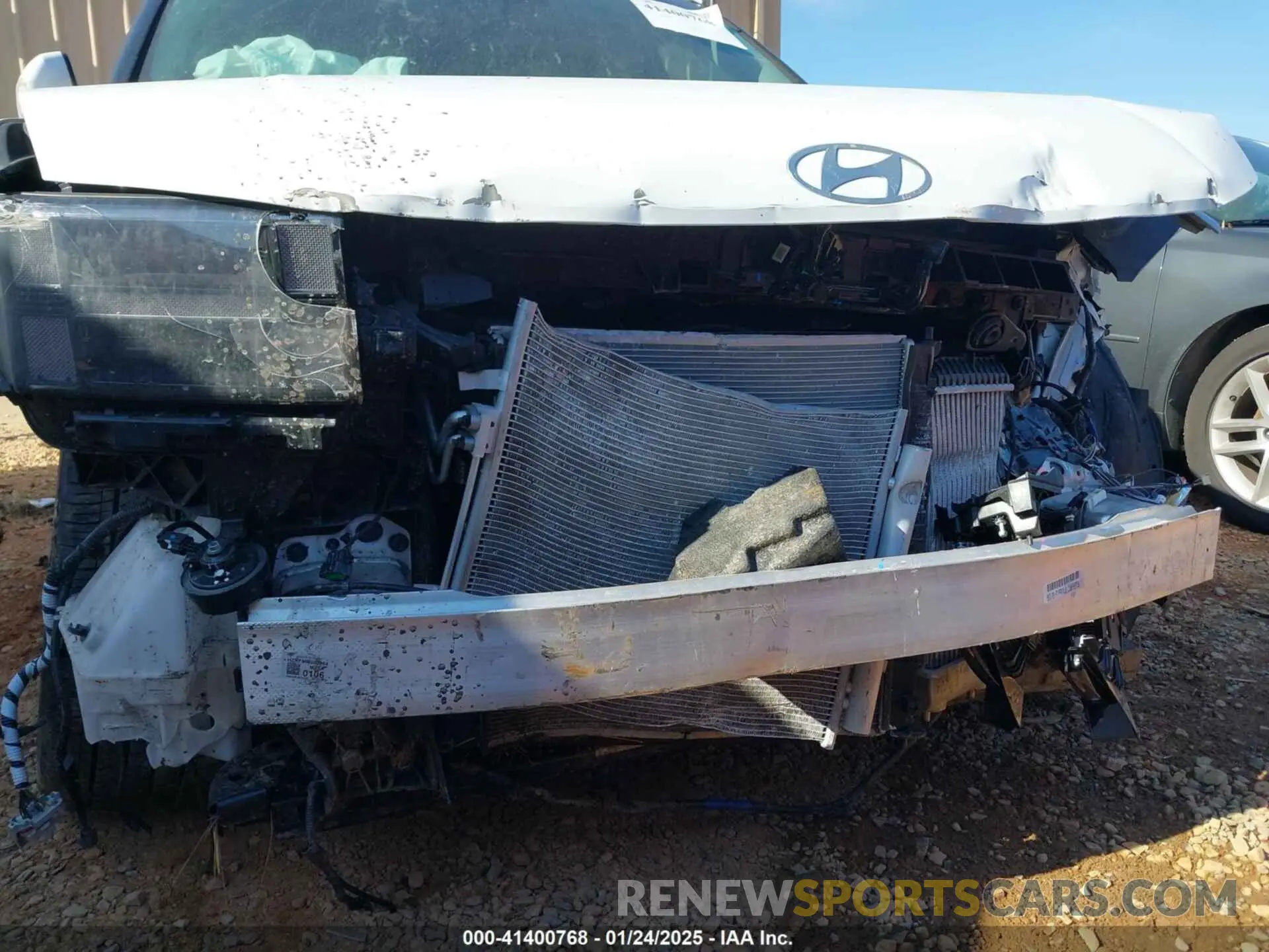 21 Photograph of a damaged car 5NMP44GL4RH049192 HYUNDAI SANTA FE 2024