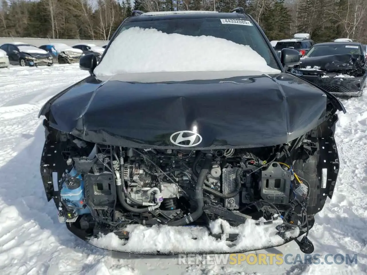 5 Photograph of a damaged car 5NMP4DGL0RH021423 HYUNDAI SANTA FE 2024