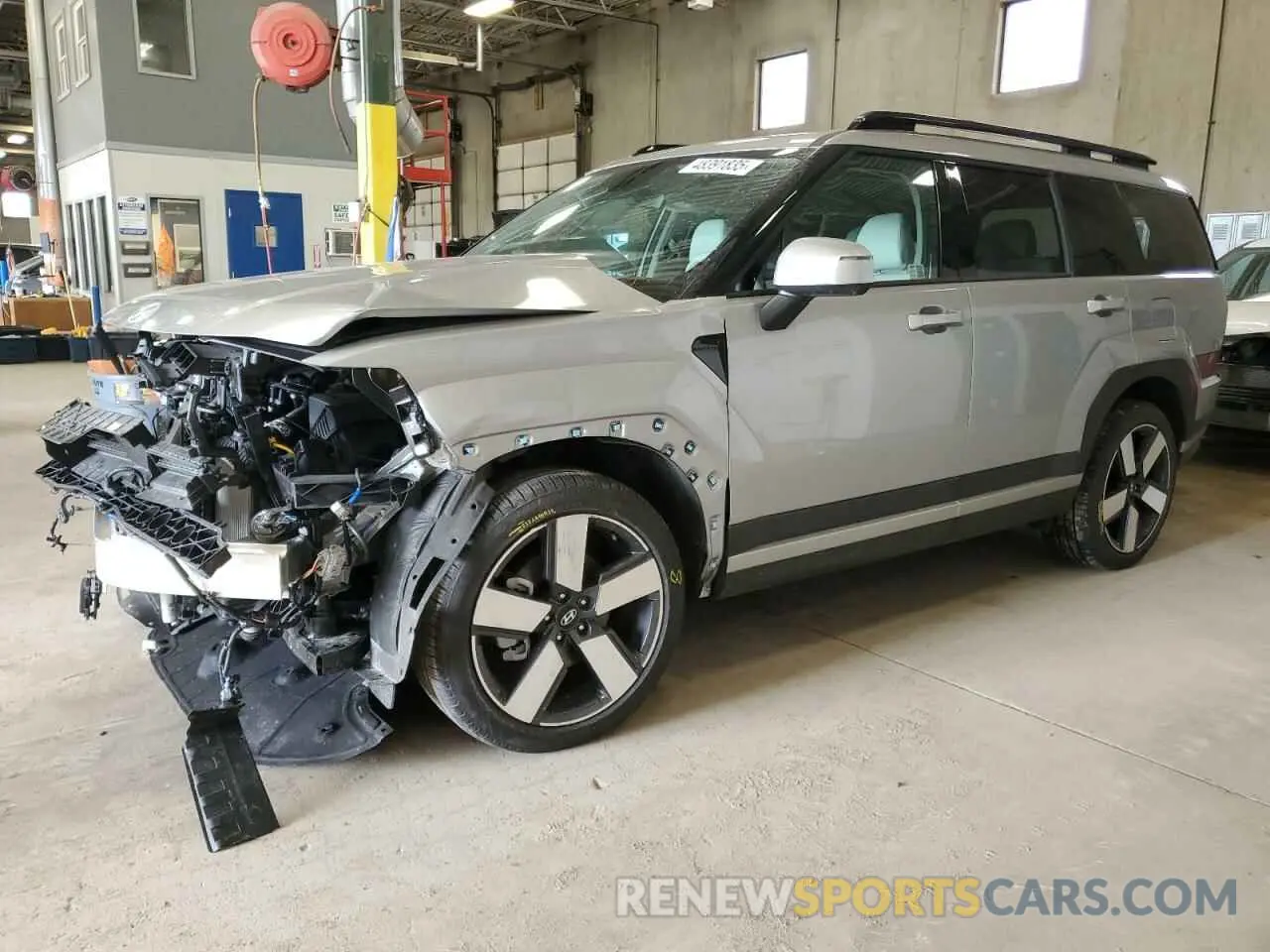 1 Photograph of a damaged car 5NMP4DGL0RH065356 HYUNDAI SANTA FE 2024