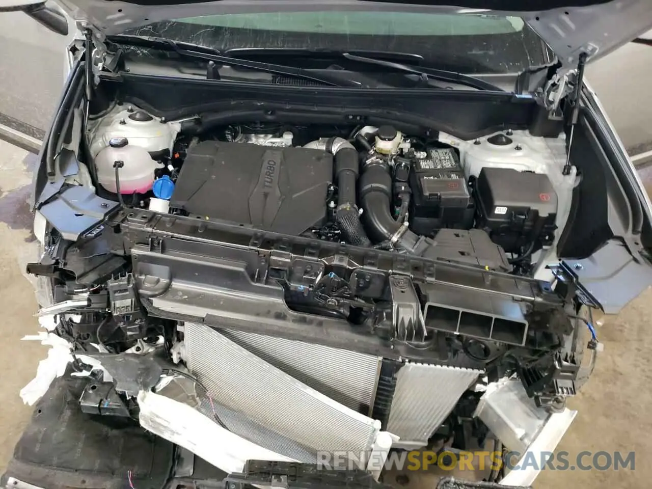 13 Photograph of a damaged car 5NMP4DGL0RH065356 HYUNDAI SANTA FE 2024