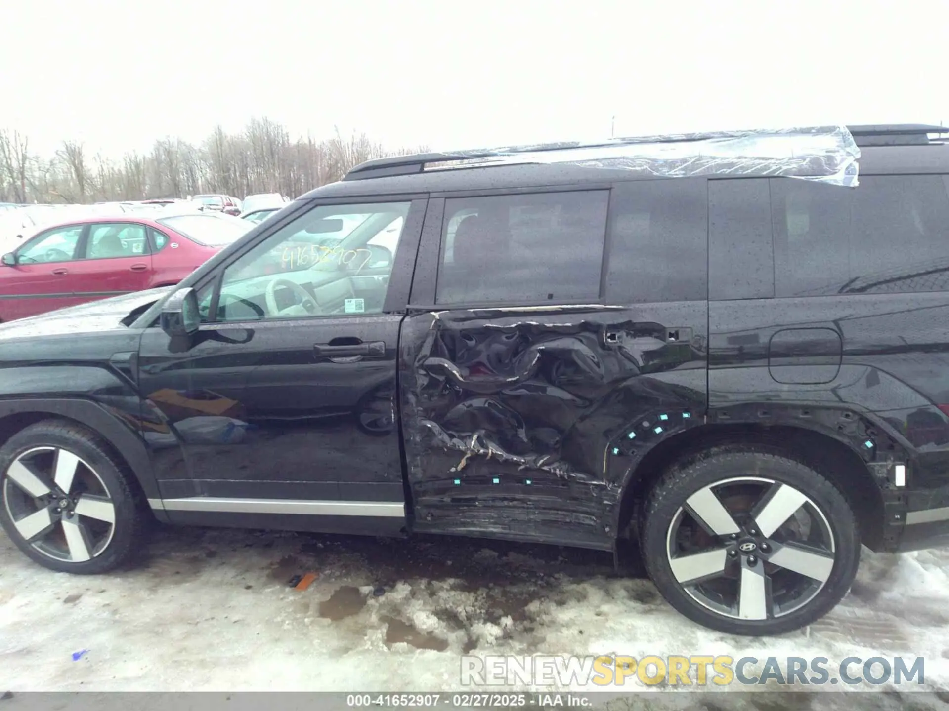 15 Photograph of a damaged car 5NMP4DGL2RH008639 HYUNDAI SANTA FE 2024