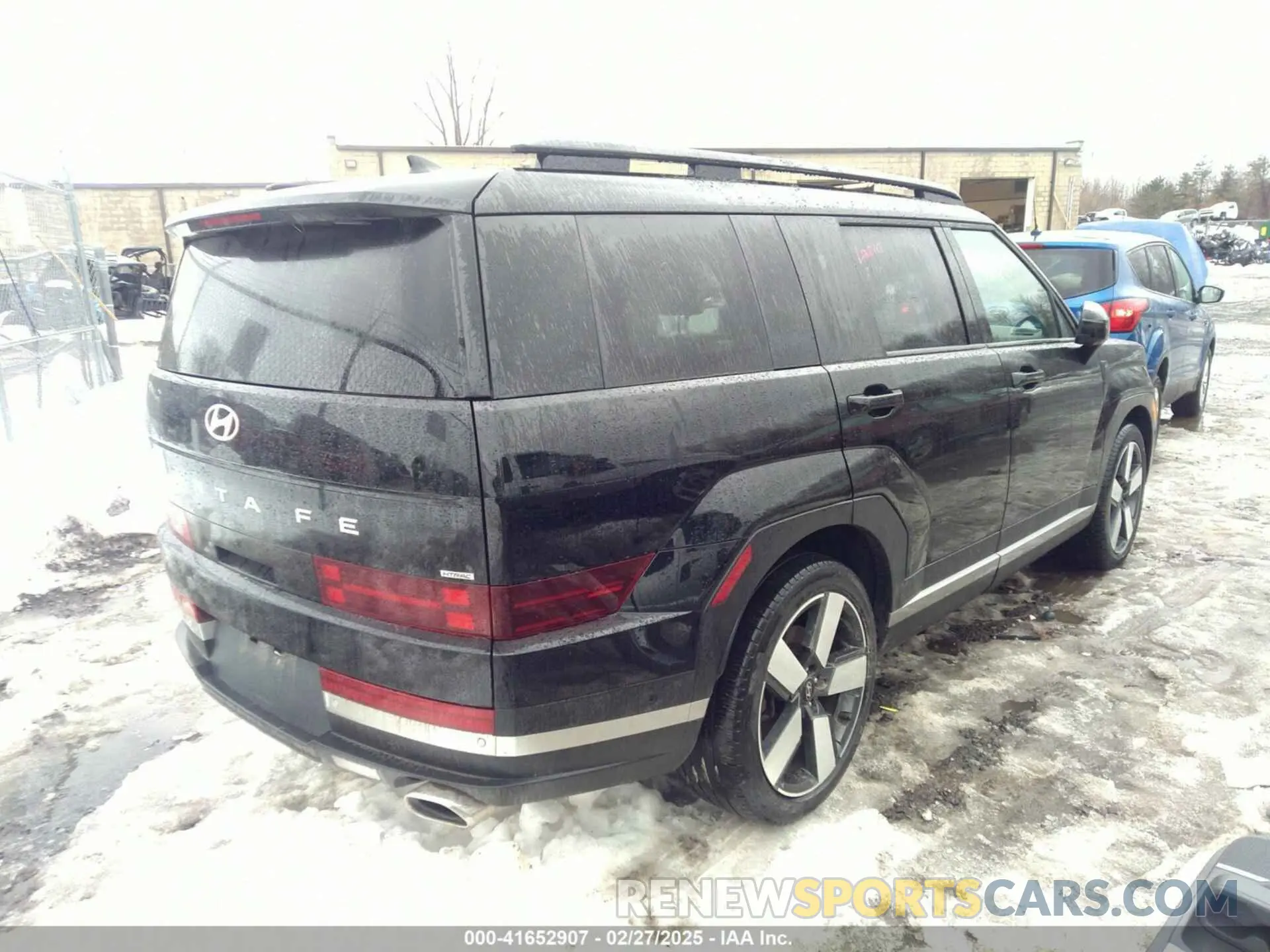 4 Photograph of a damaged car 5NMP4DGL2RH008639 HYUNDAI SANTA FE 2024