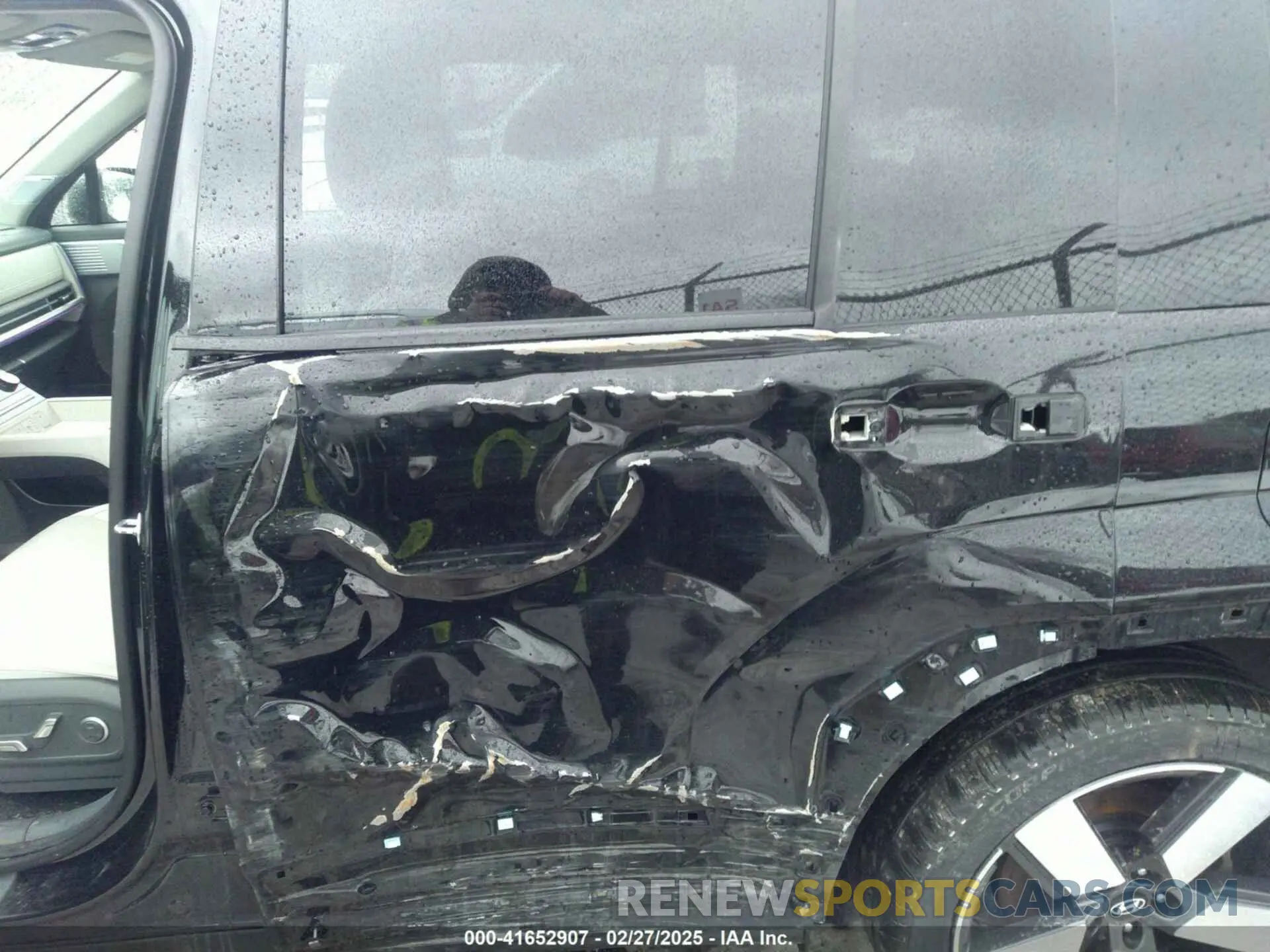 6 Photograph of a damaged car 5NMP4DGL2RH008639 HYUNDAI SANTA FE 2024