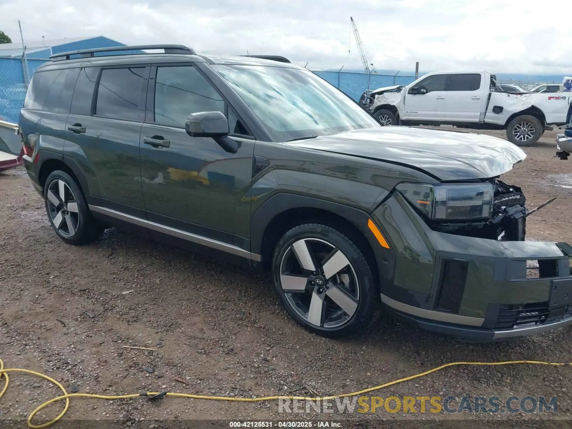 1 Photograph of a damaged car 5NMP4DGL2RH011198 HYUNDAI SANTA FE 2024