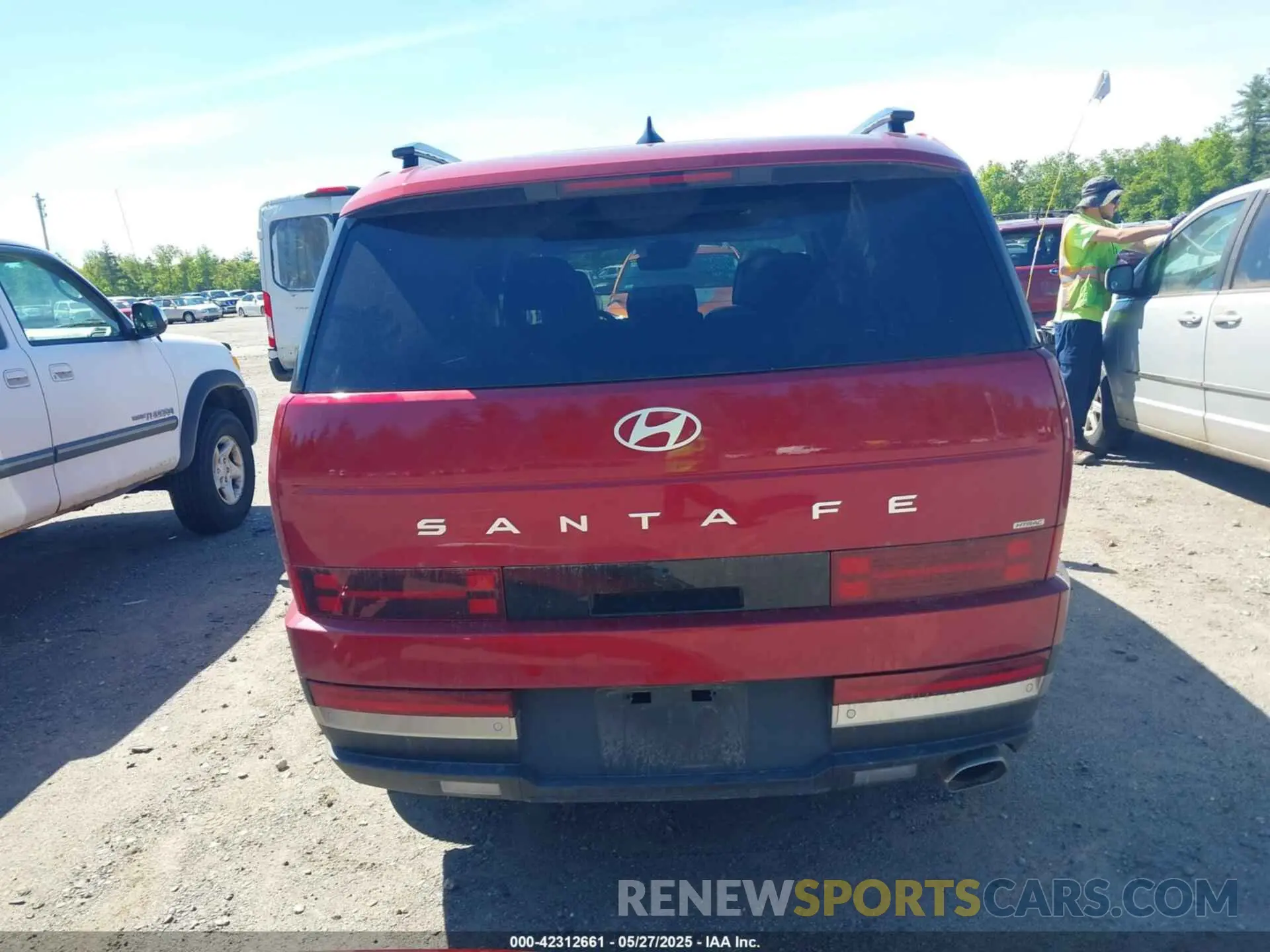 17 Photograph of a damaged car 5NMP4DGL4RH030920 HYUNDAI SANTA FE 2024