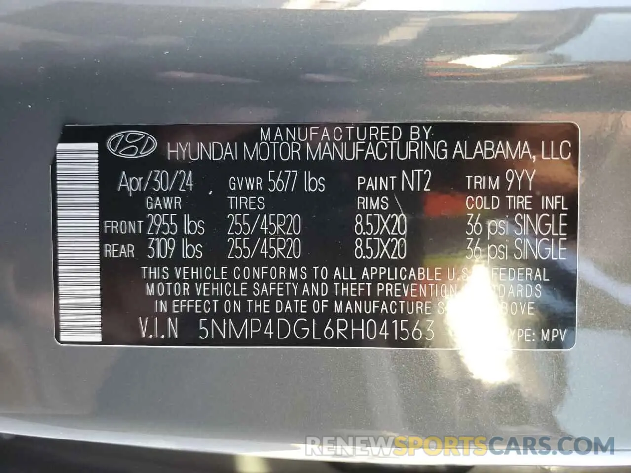 16 Photograph of a damaged car 5NMP4DGL6RH041563 HYUNDAI SANTA FE 2024