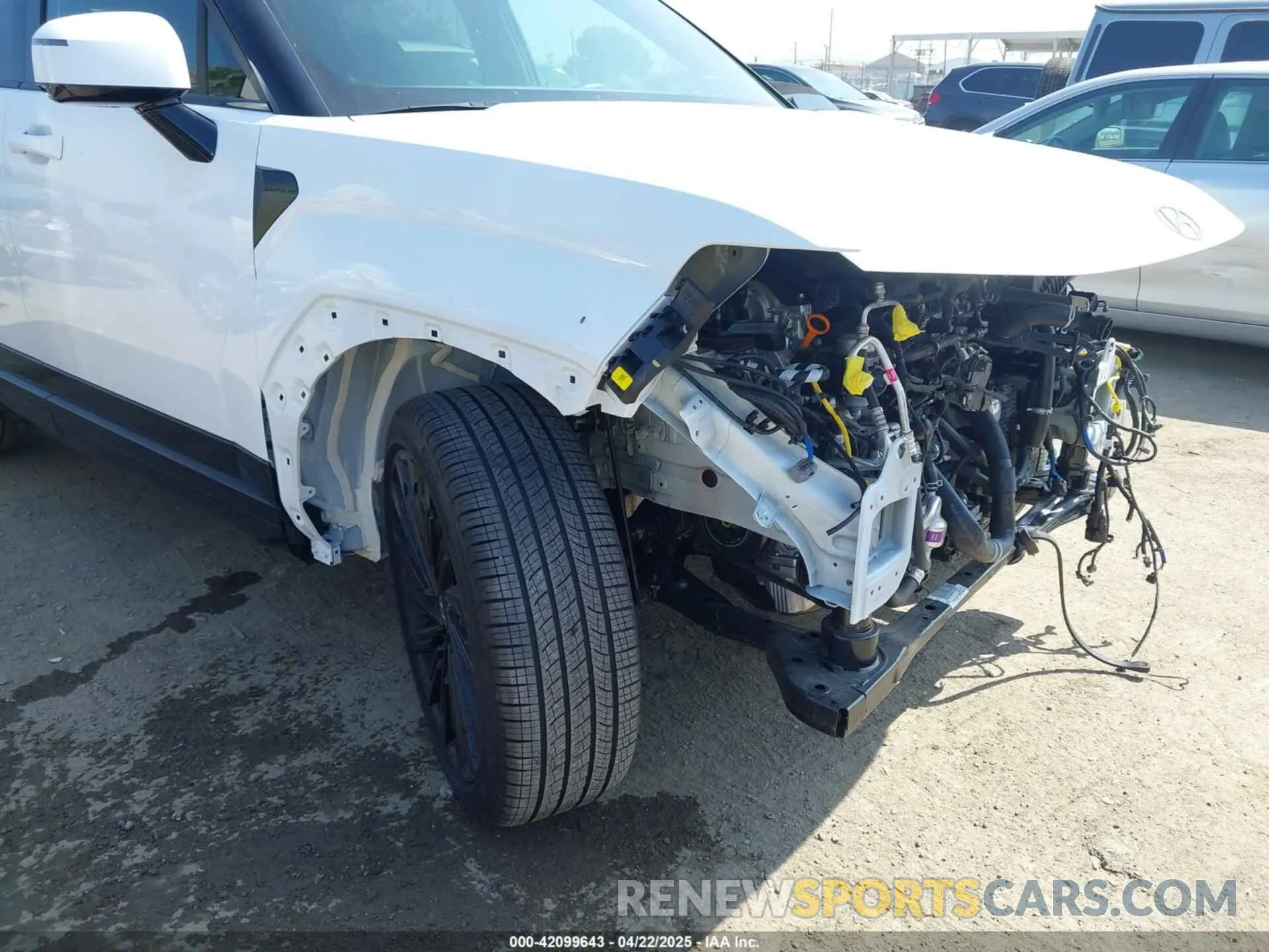 18 Photograph of a damaged car 5NMP54GL6RH037350 HYUNDAI SANTA FE 2024