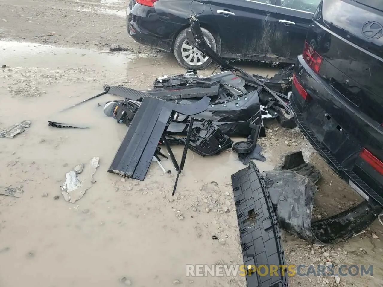 13 Photograph of a damaged car 5NMP54GL7RH067683 HYUNDAI SANTA FE 2024