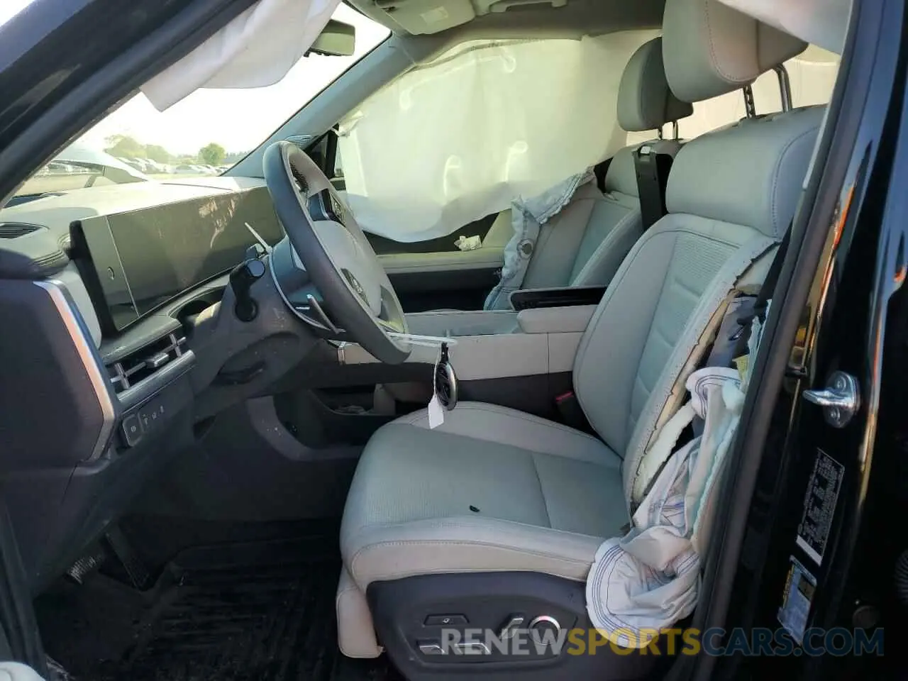 7 Photograph of a damaged car 5NMP5DG14RH001588 HYUNDAI SANTA FE 2024
