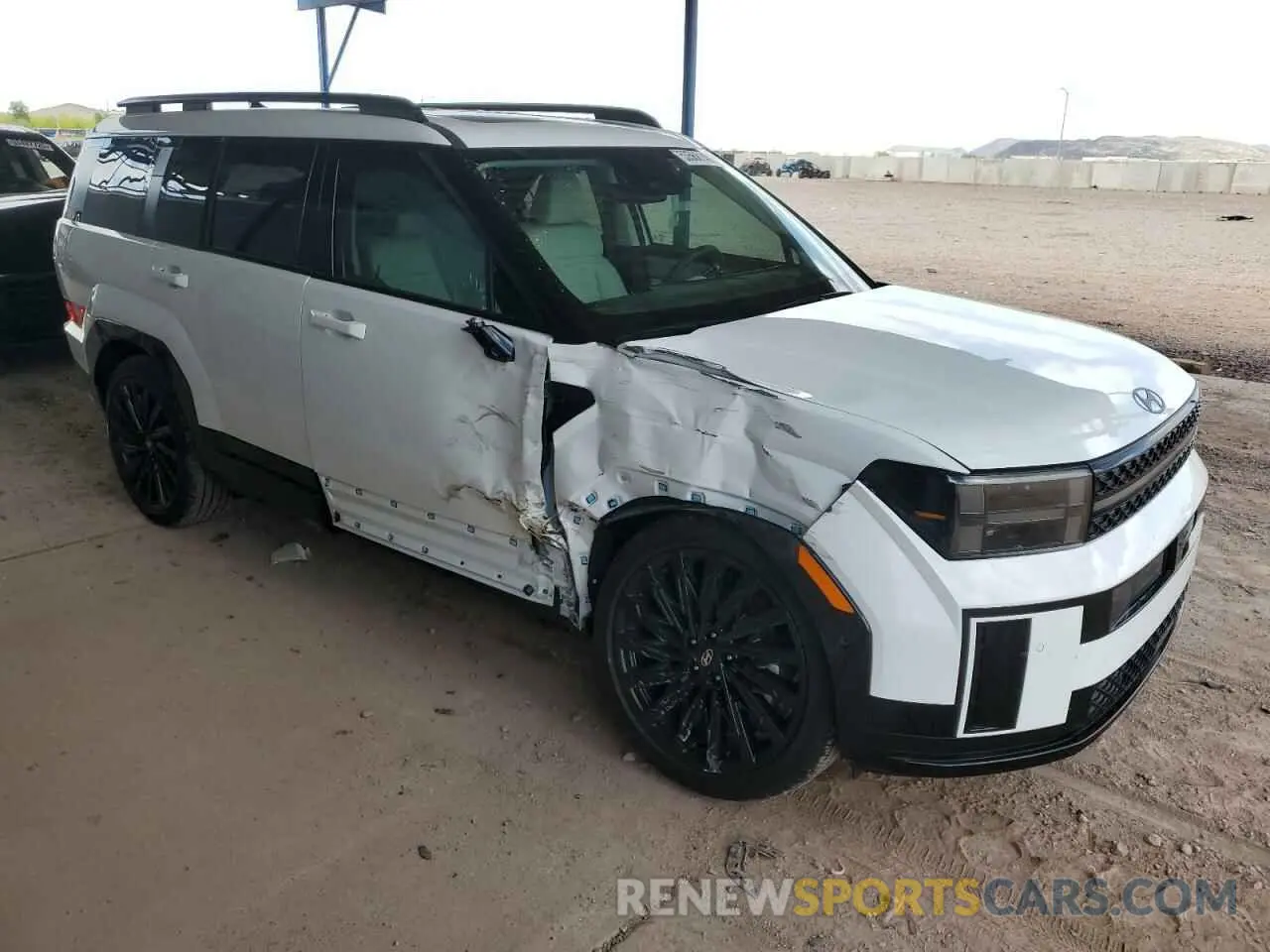 4 Photograph of a damaged car 5NMP5DGL0RH062258 HYUNDAI SANTA FE 2024
