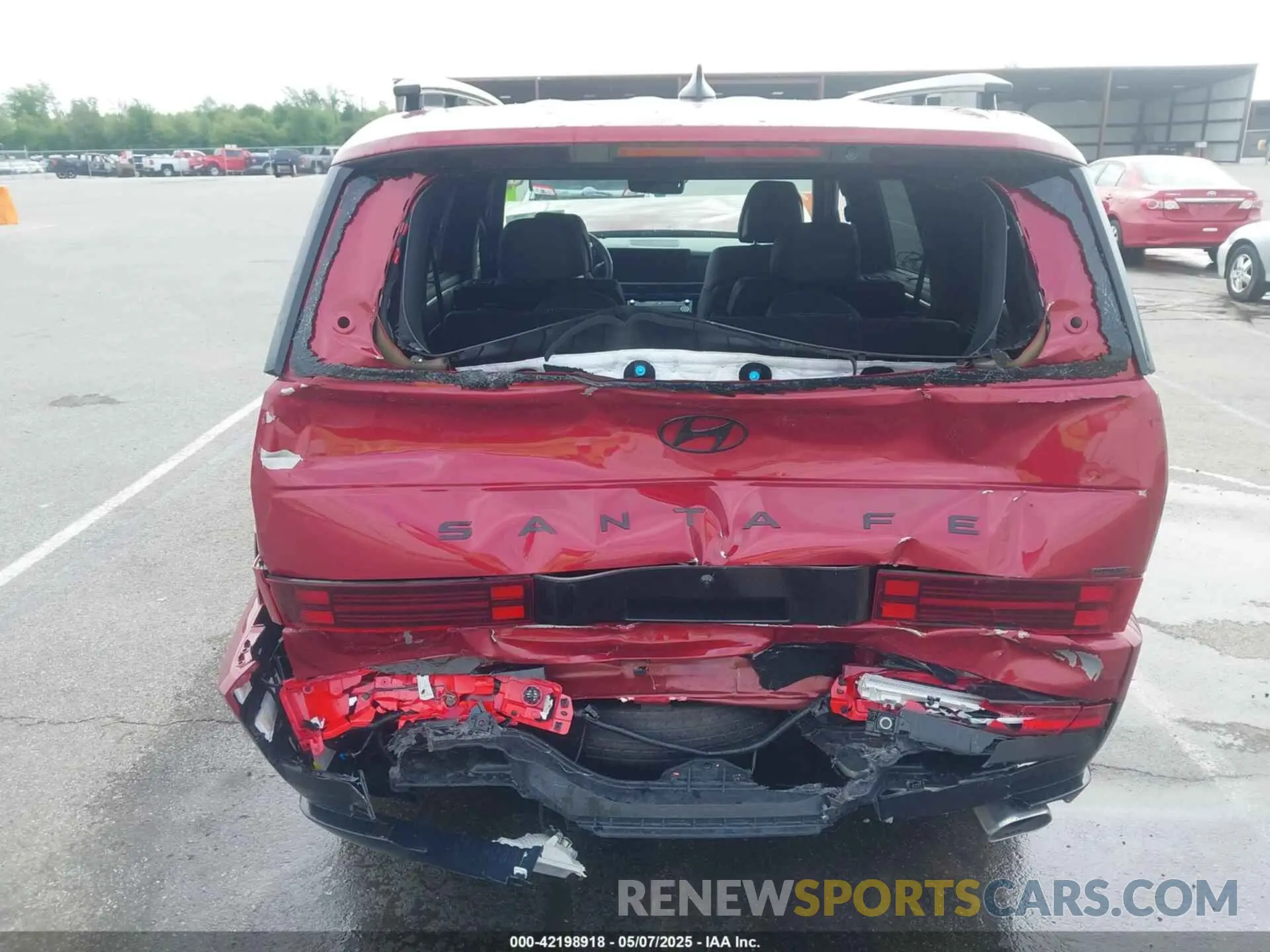 17 Photograph of a damaged car 5NMP5DGL1RH042732 HYUNDAI SANTA FE 2024