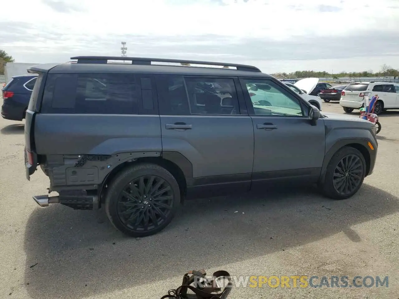 3 Photograph of a damaged car 5NMP5DGL3RH061492 HYUNDAI SANTA FE 2024