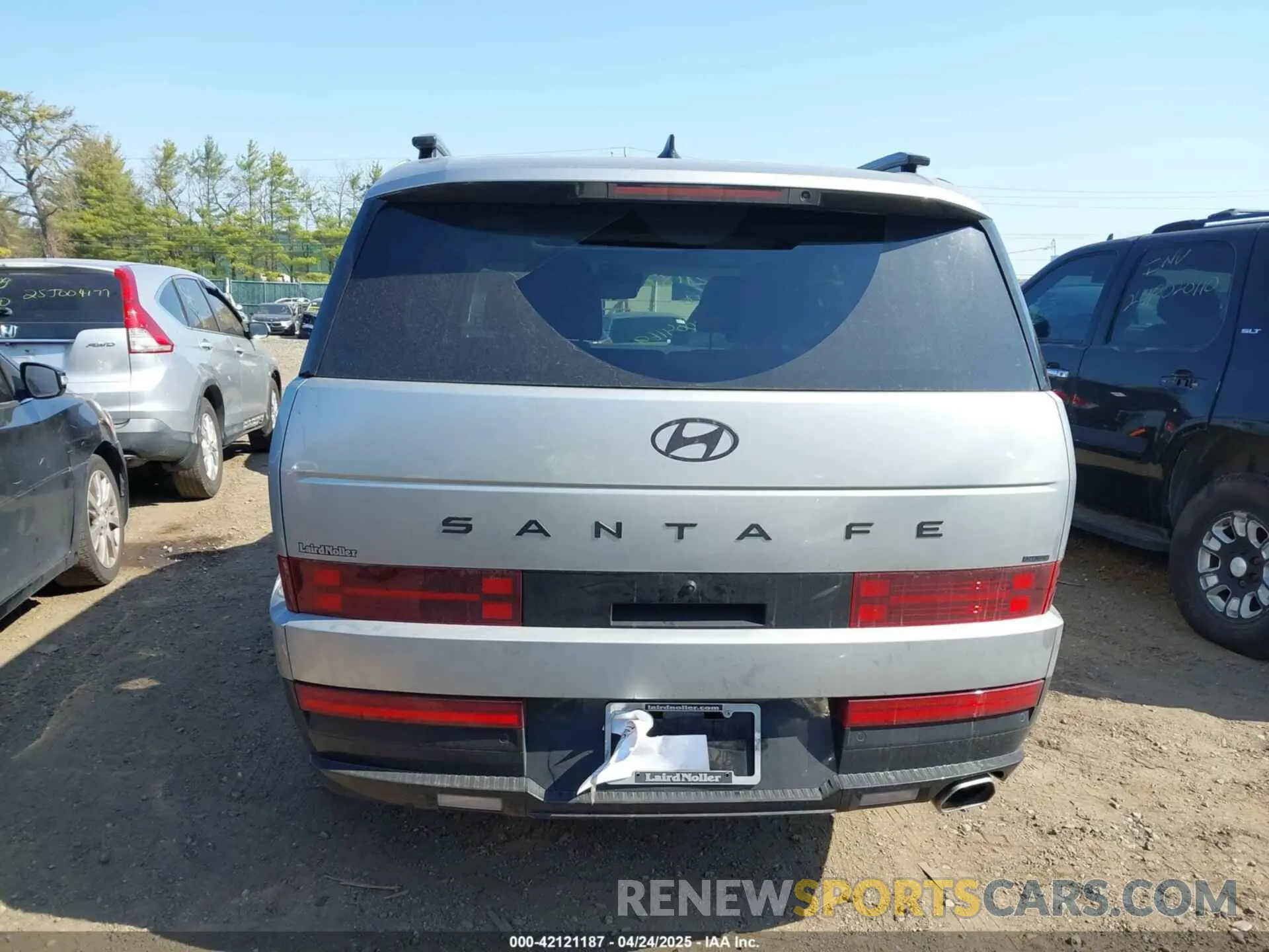 16 Photograph of a damaged car 5NMP5DGL5RH054141 HYUNDAI SANTA FE 2024