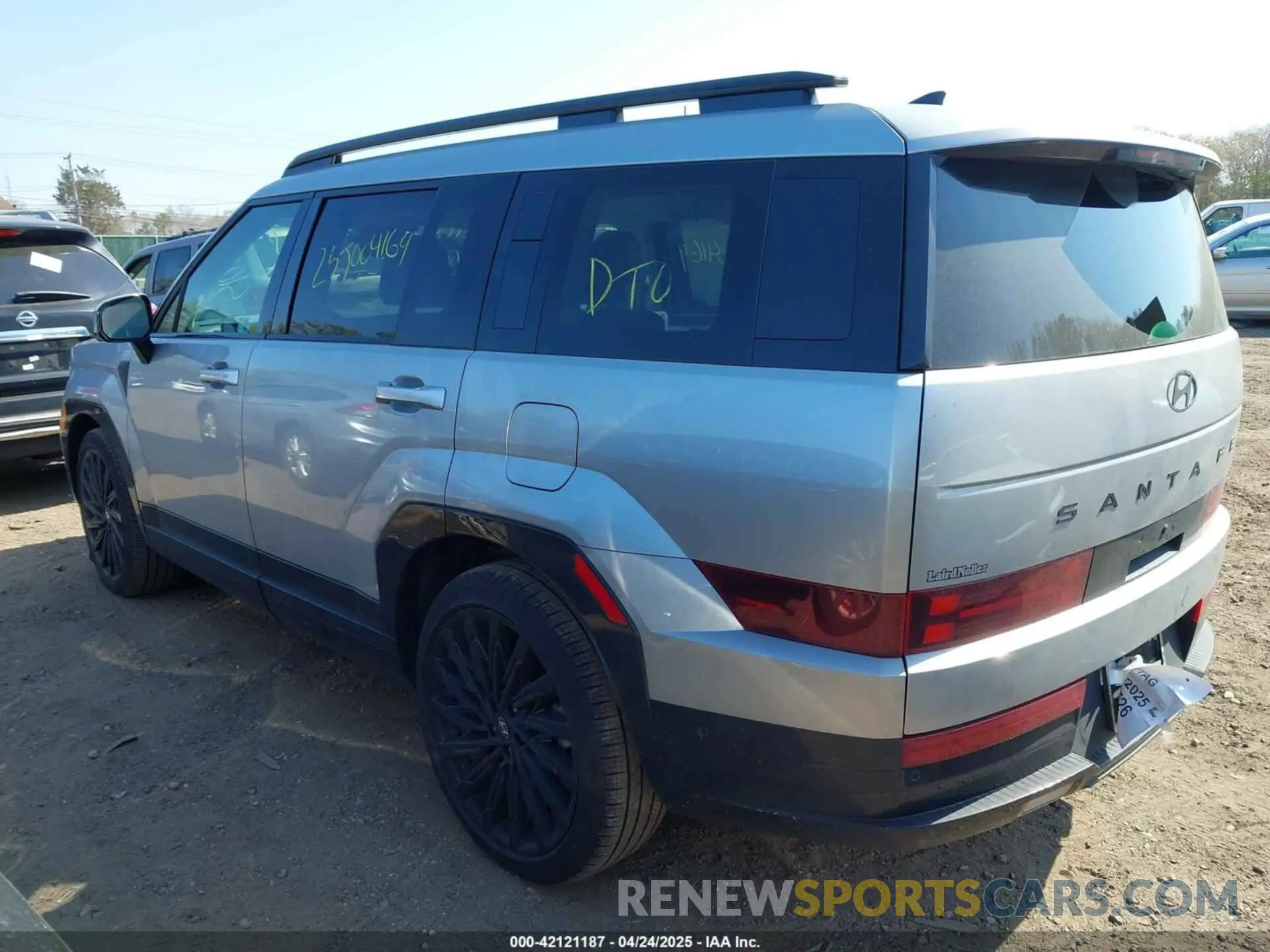3 Photograph of a damaged car 5NMP5DGL5RH054141 HYUNDAI SANTA FE 2024