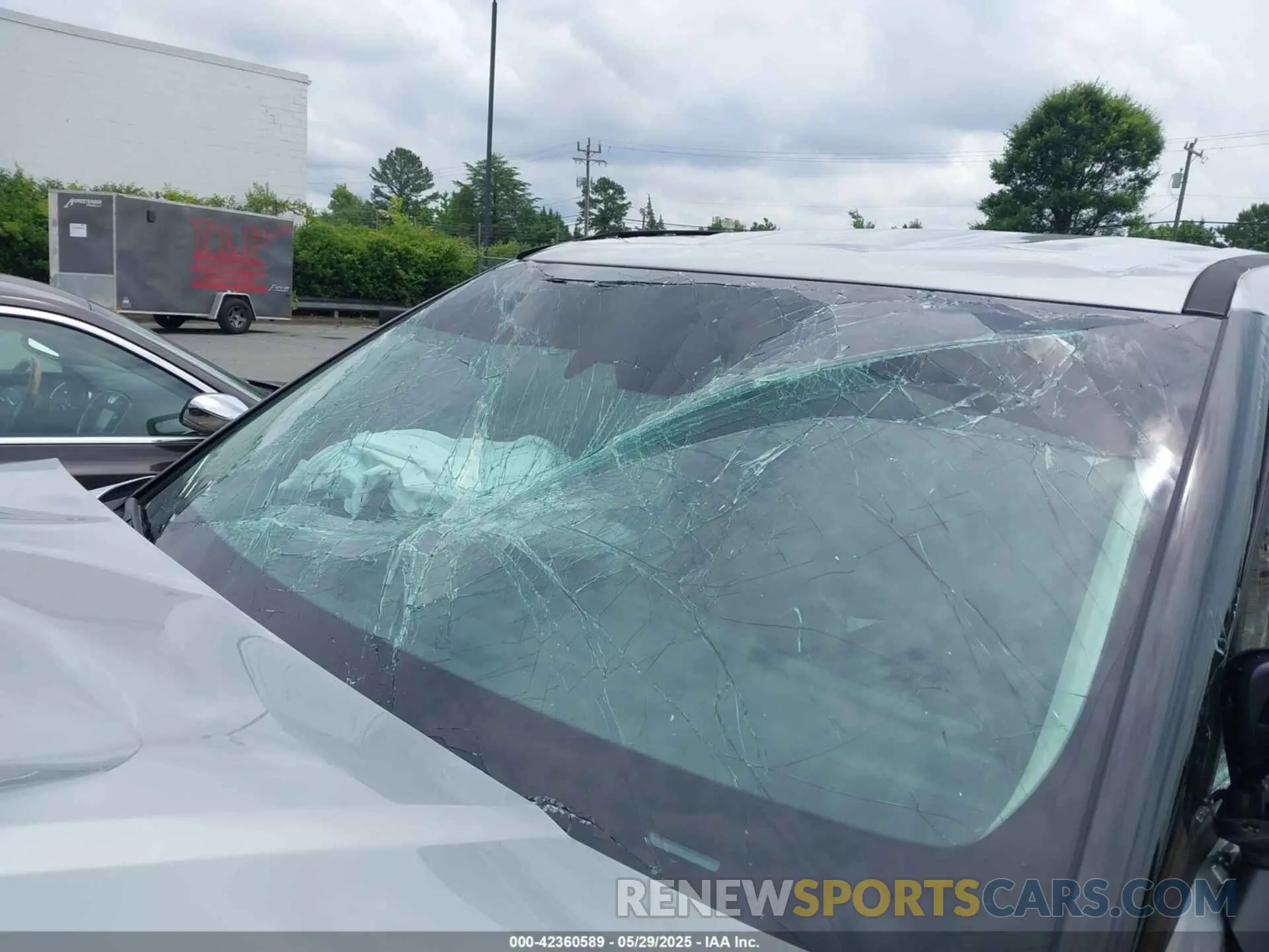 16 Photograph of a damaged car 5NMP14GL0SH128437 HYUNDAI SANTA FE 2025