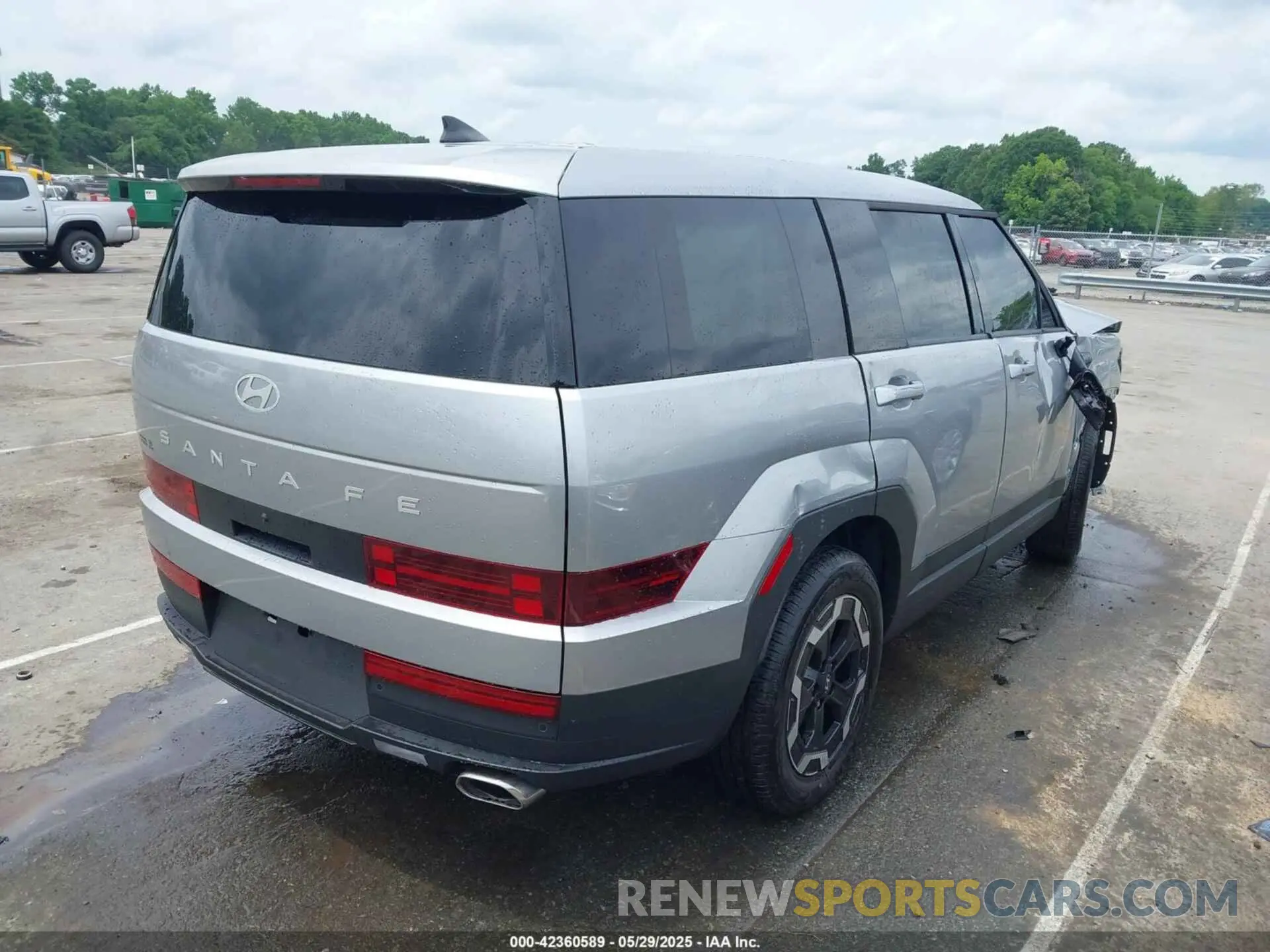 4 Photograph of a damaged car 5NMP14GL0SH128437 HYUNDAI SANTA FE 2025
