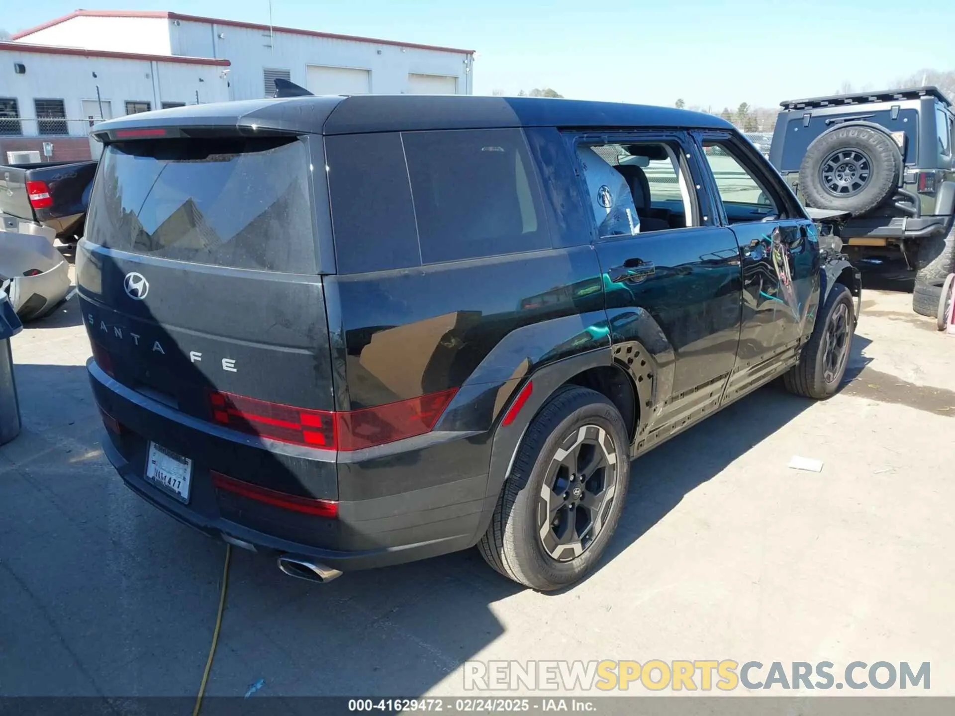 4 Photograph of a damaged car 5NMP14GL3SH074695 HYUNDAI SANTA FE 2025