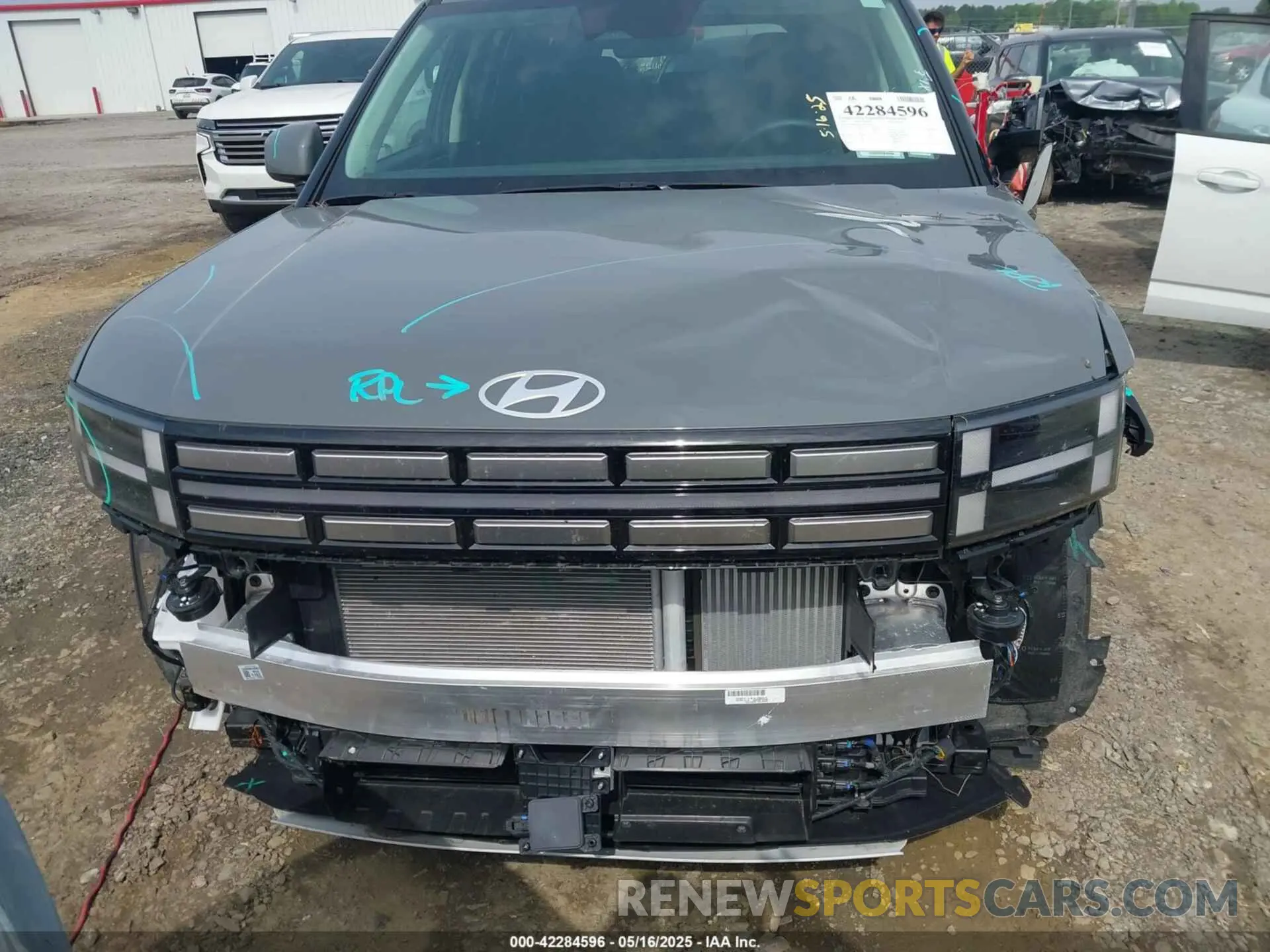 11 Photograph of a damaged car 5NMP1DGL3SH114029 HYUNDAI SANTA FE 2025