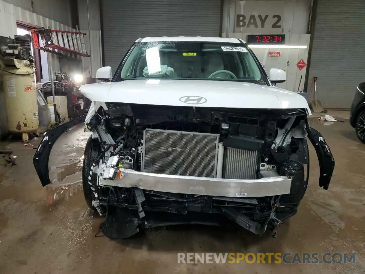 5 Photograph of a damaged car 5NMP1DGL9SH084003 HYUNDAI SANTA FE 2025