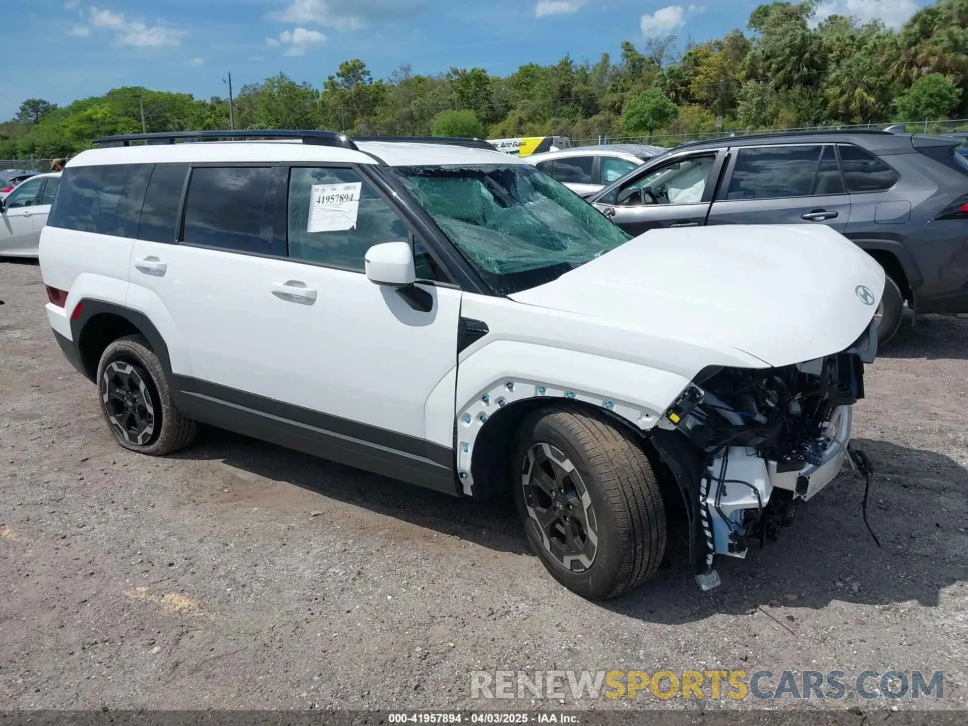 1 Photograph of a damaged car 5NMP24GL1SH082601 HYUNDAI SANTA FE 2025