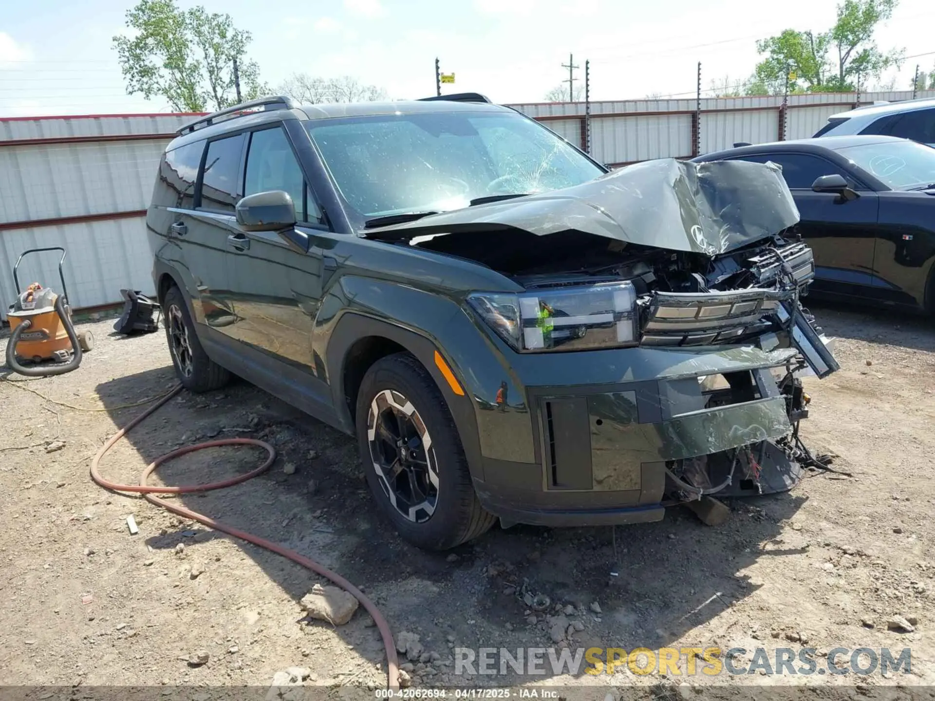 1 Photograph of a damaged car 5NMP24GL1SH091752 HYUNDAI SANTA FE 2025